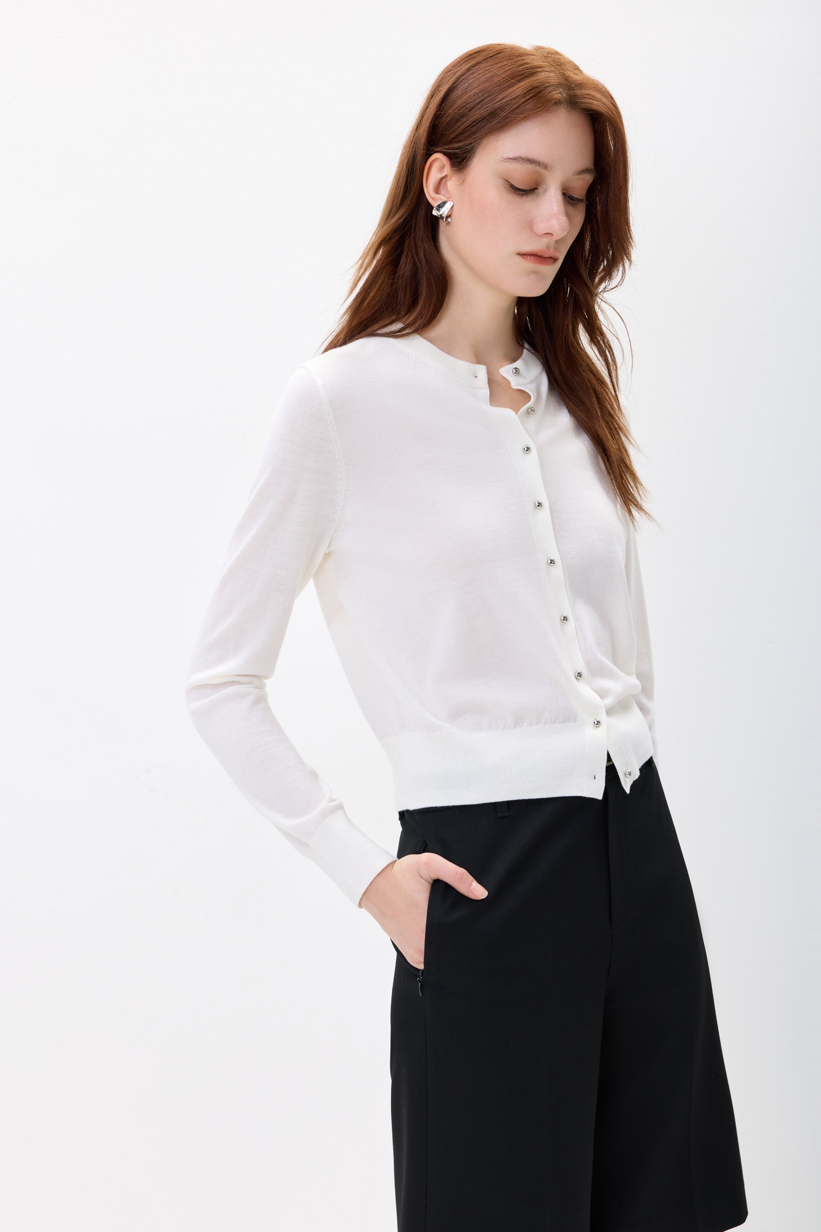 #color_Off White