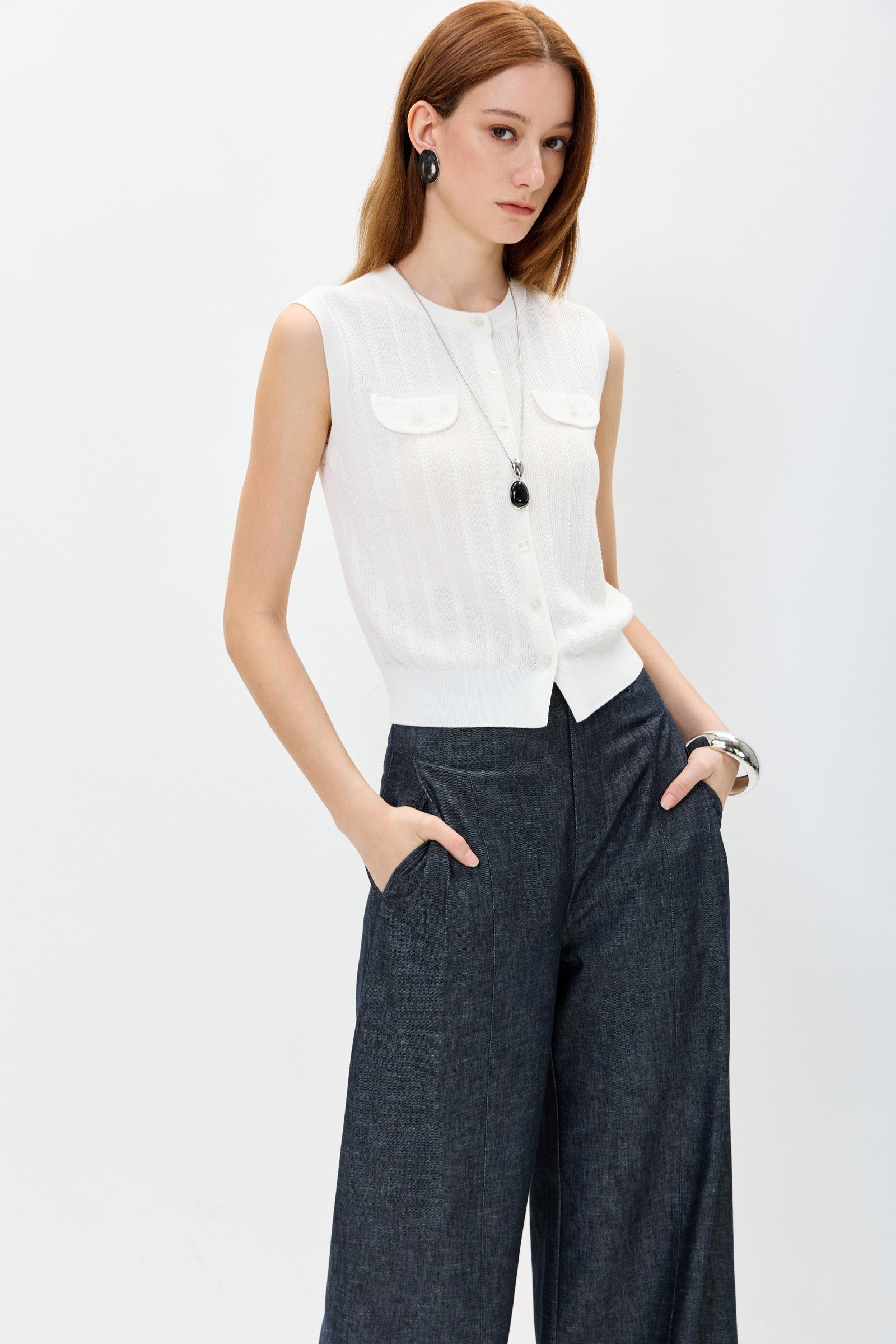 #color_Off White