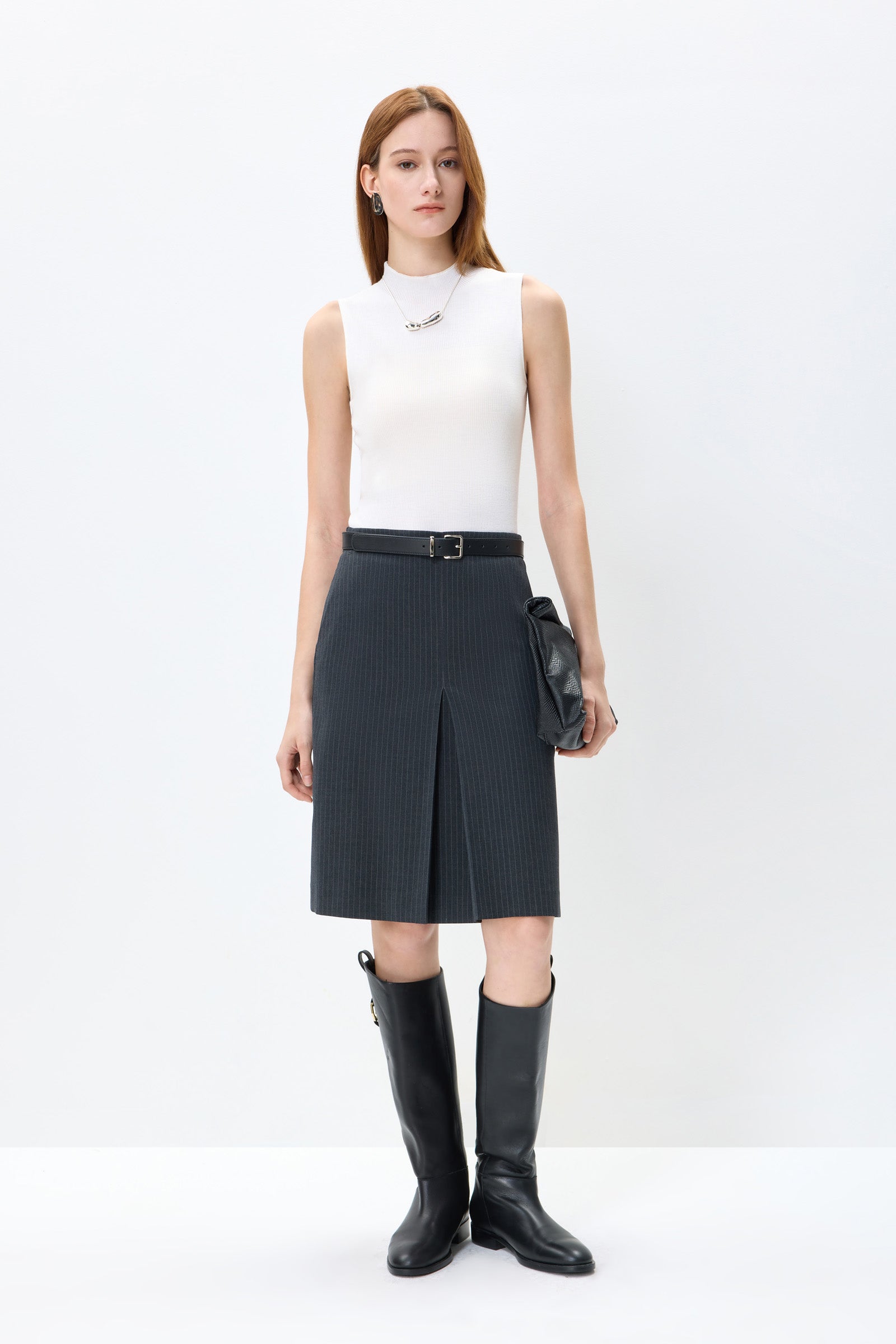 #color_Off White