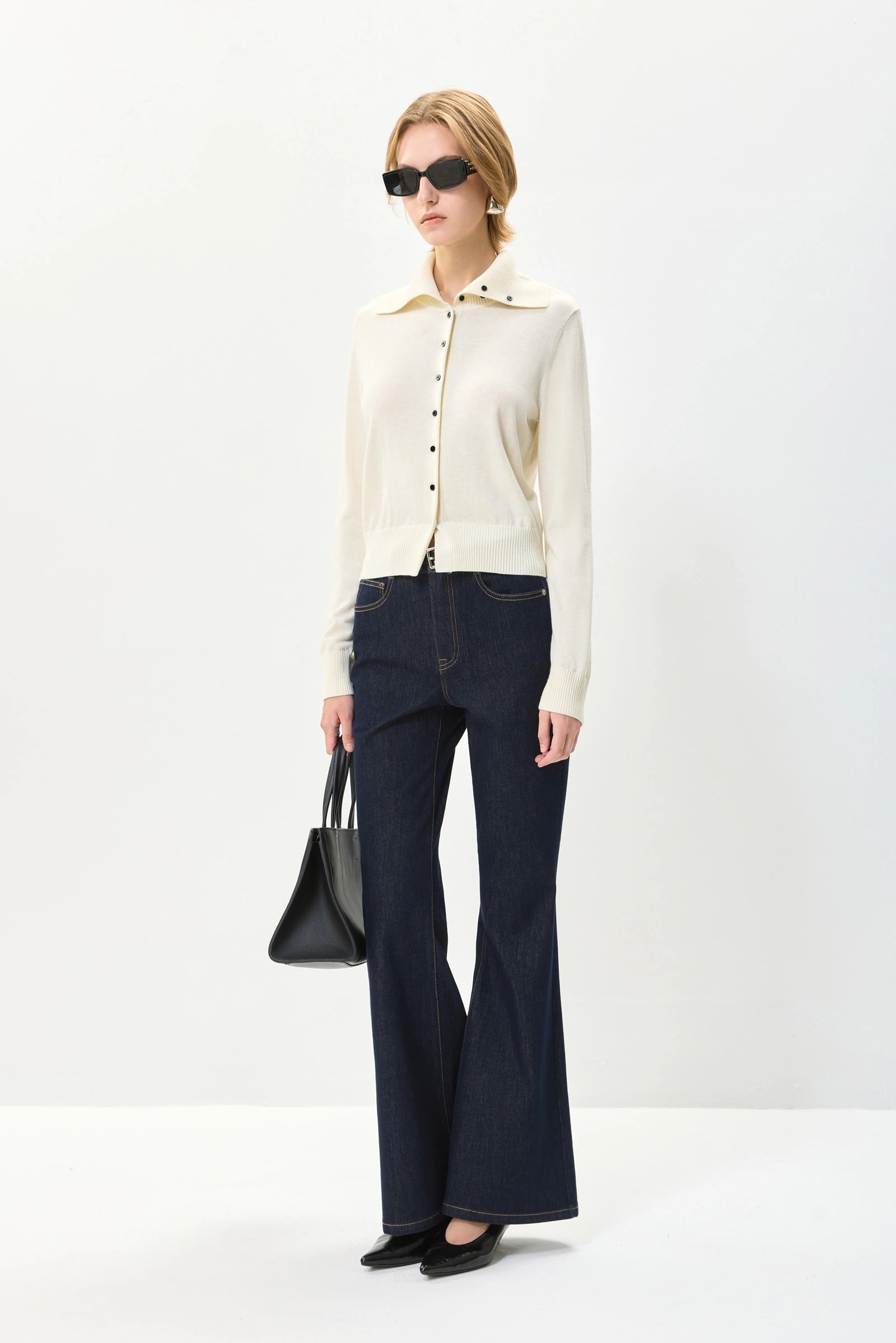 #color_Off White