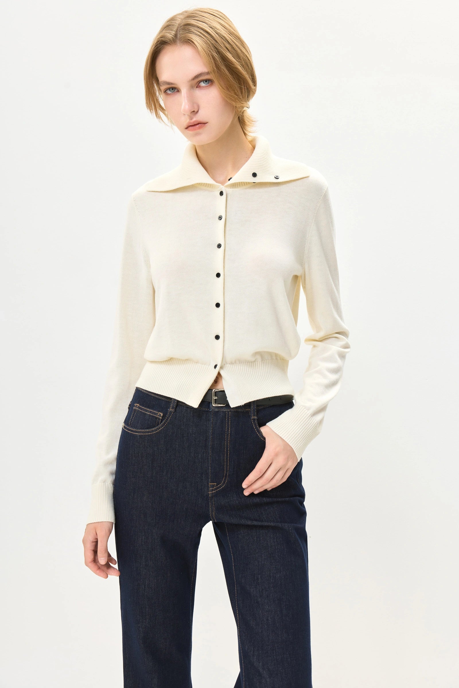 #color_Off White