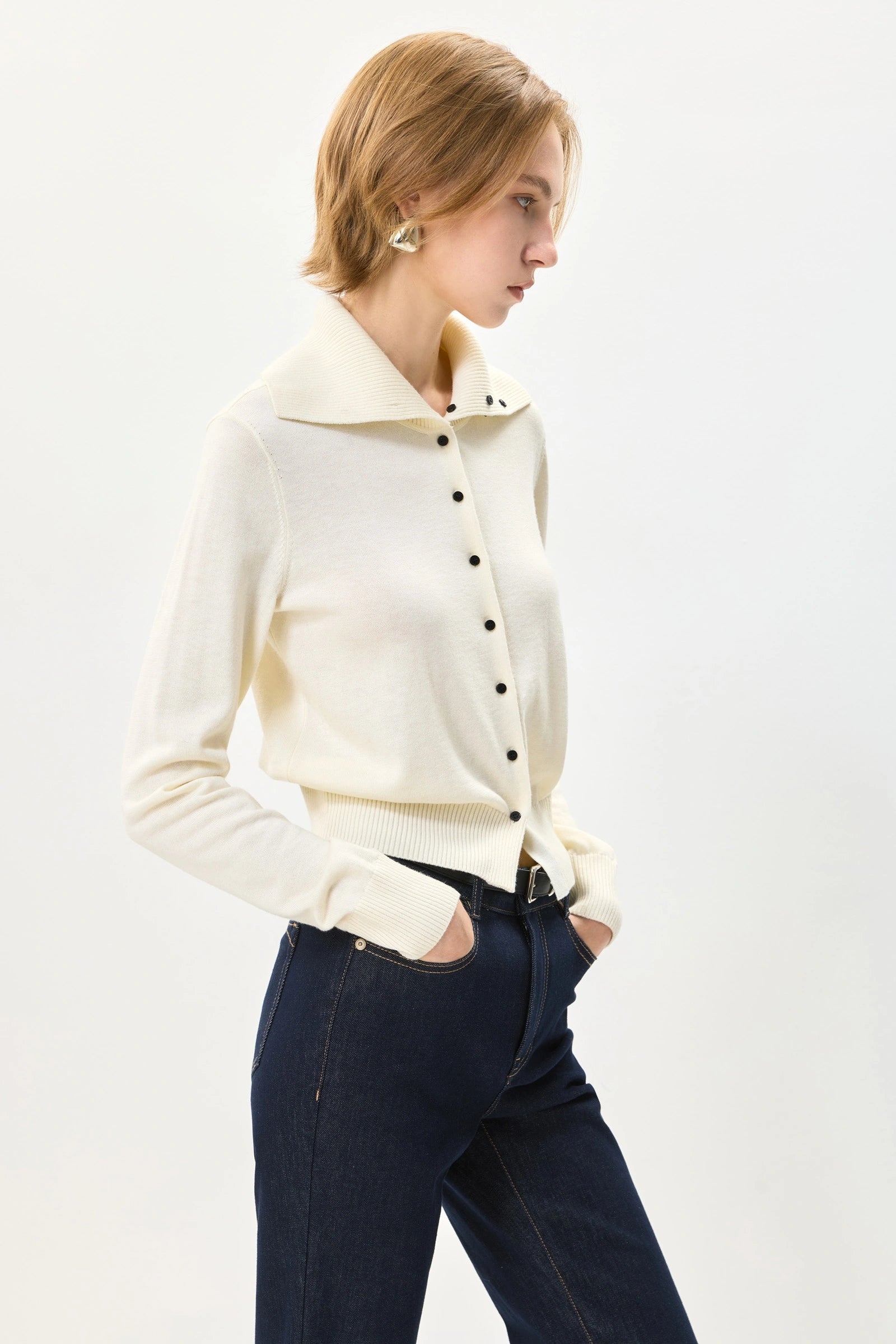 #color_Off White