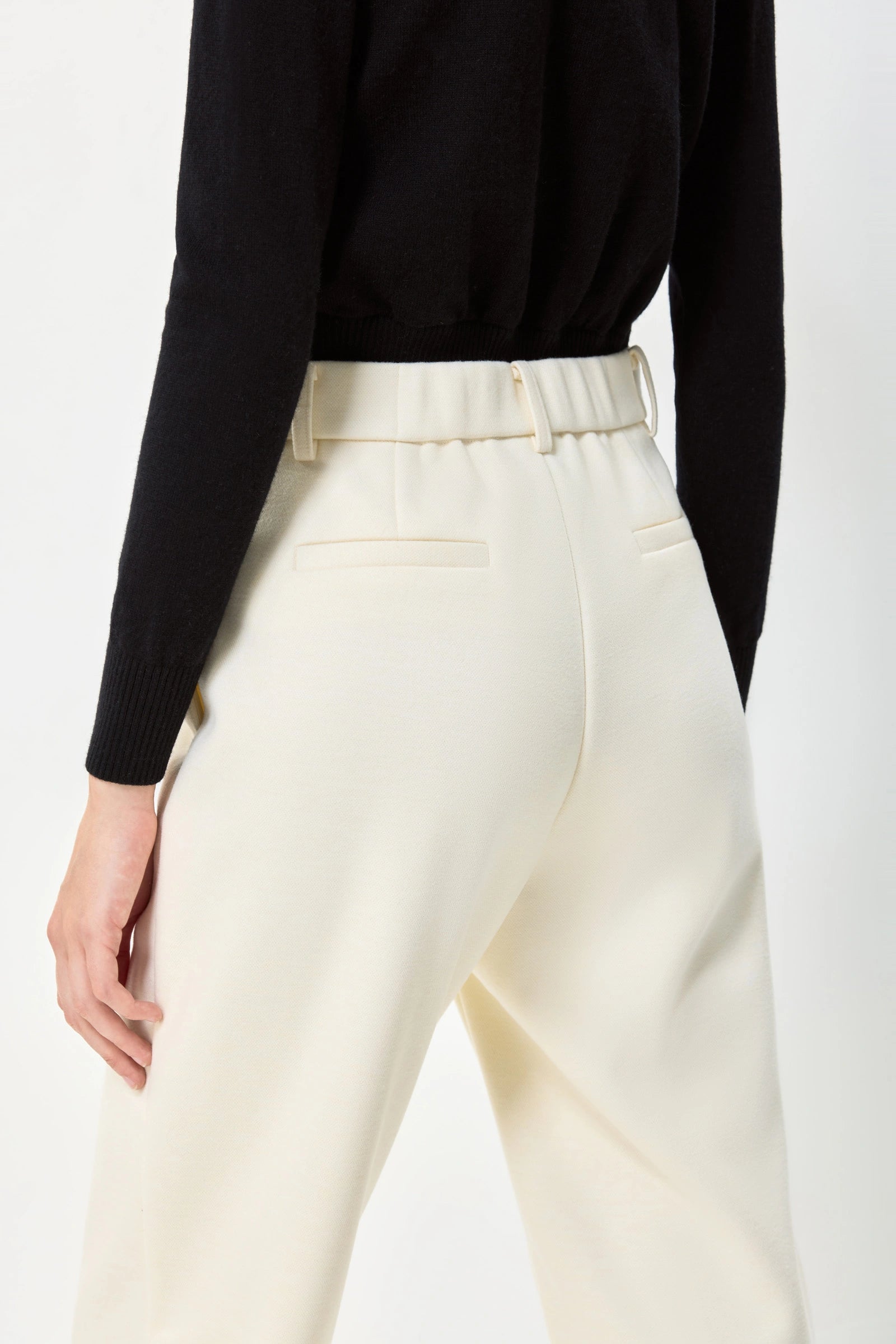 #color_Off White