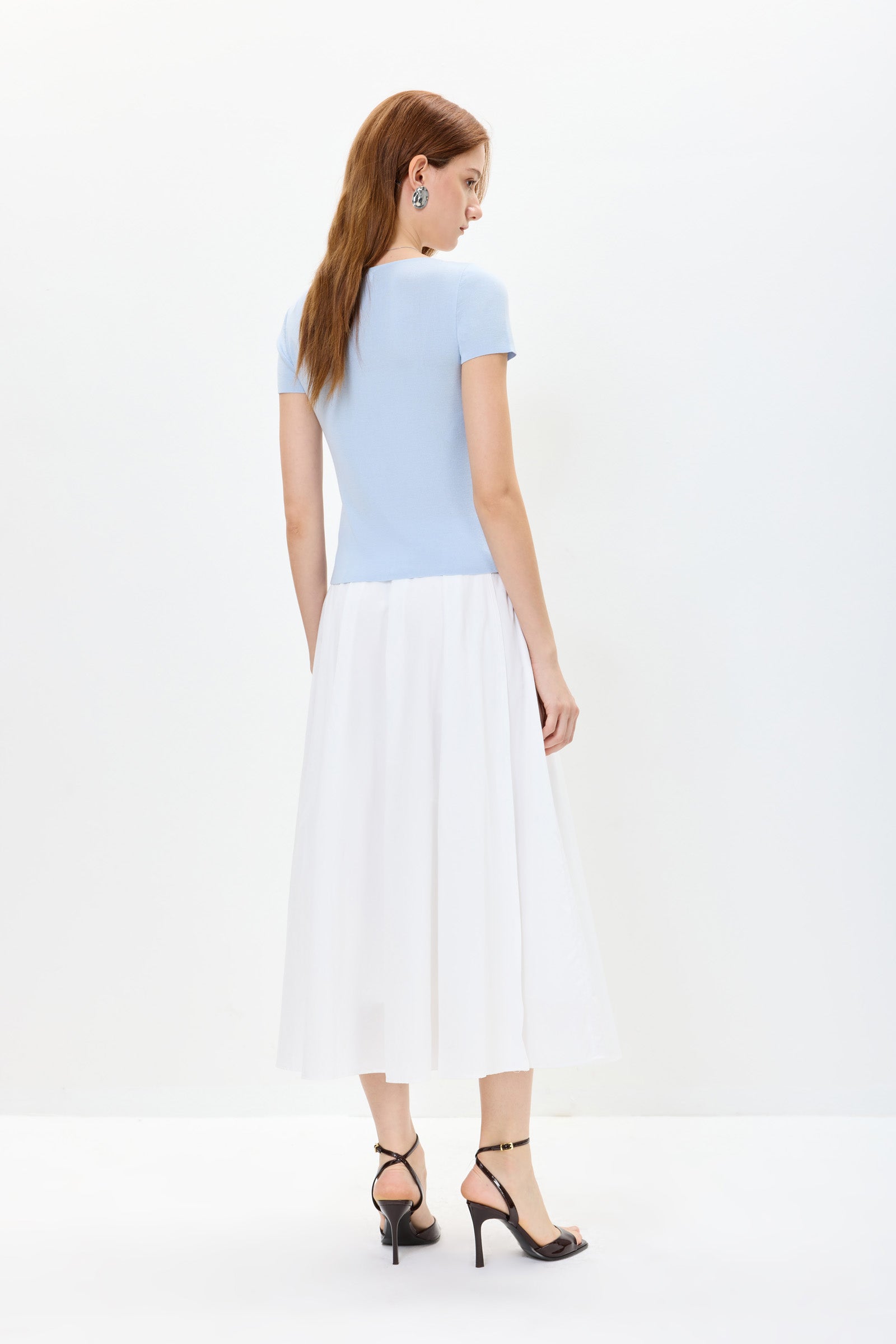 #color_Off White