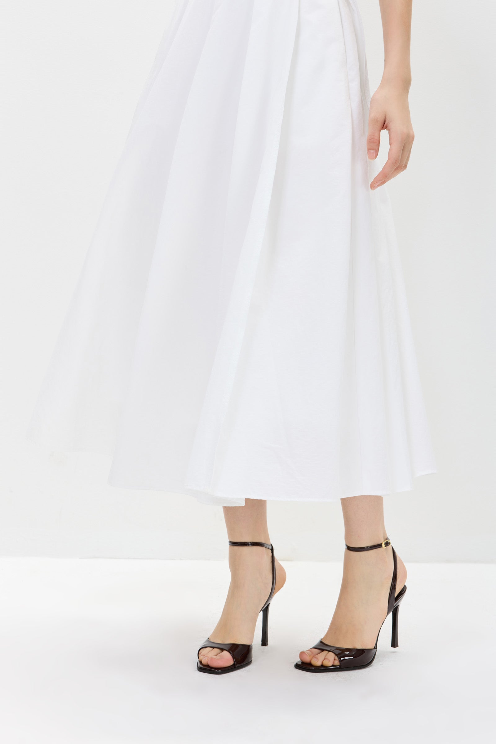#color_Off White