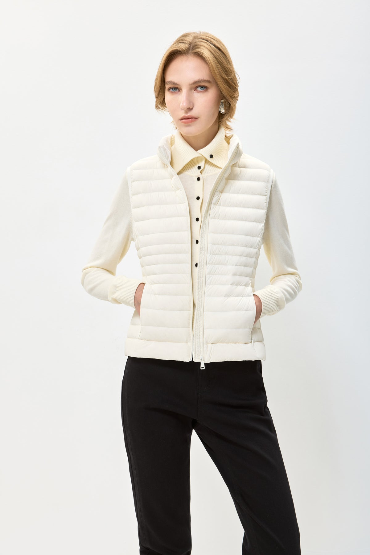 #color_Off White