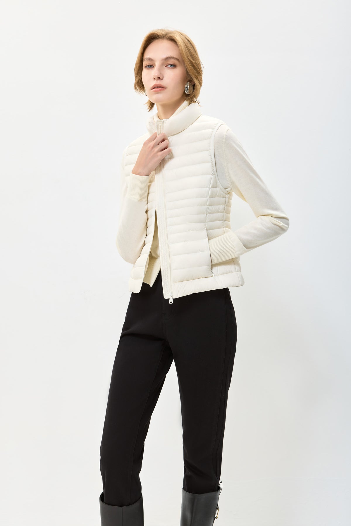#color_Off White