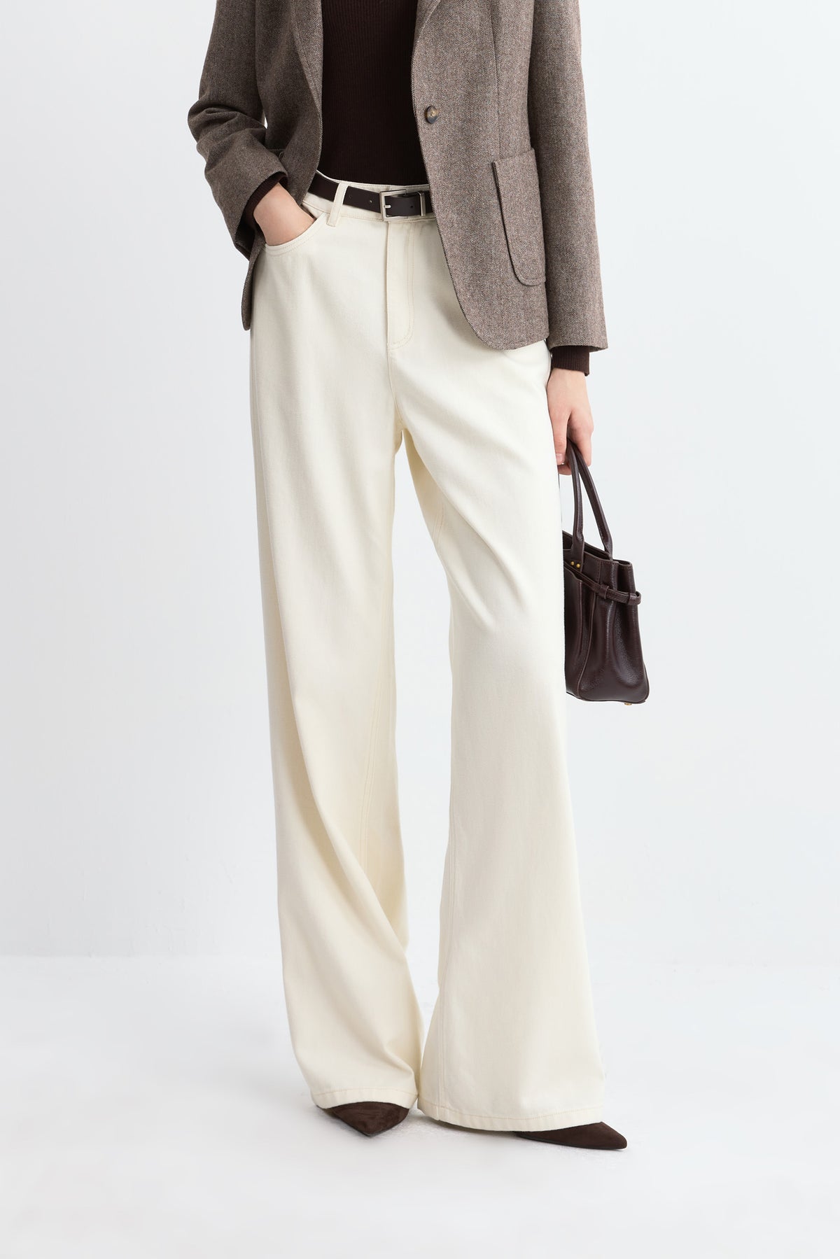 #color_Off White