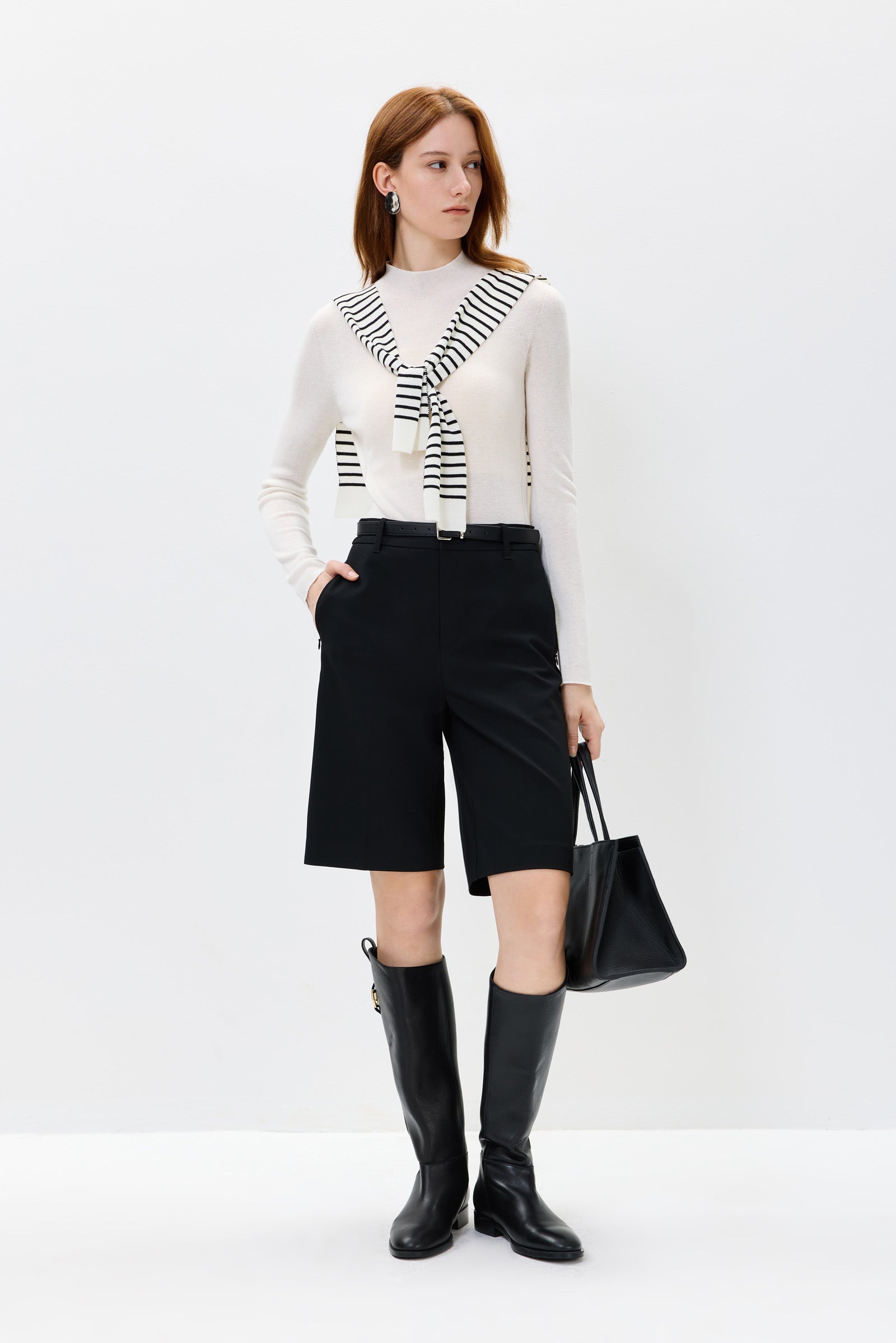 #color_Off White