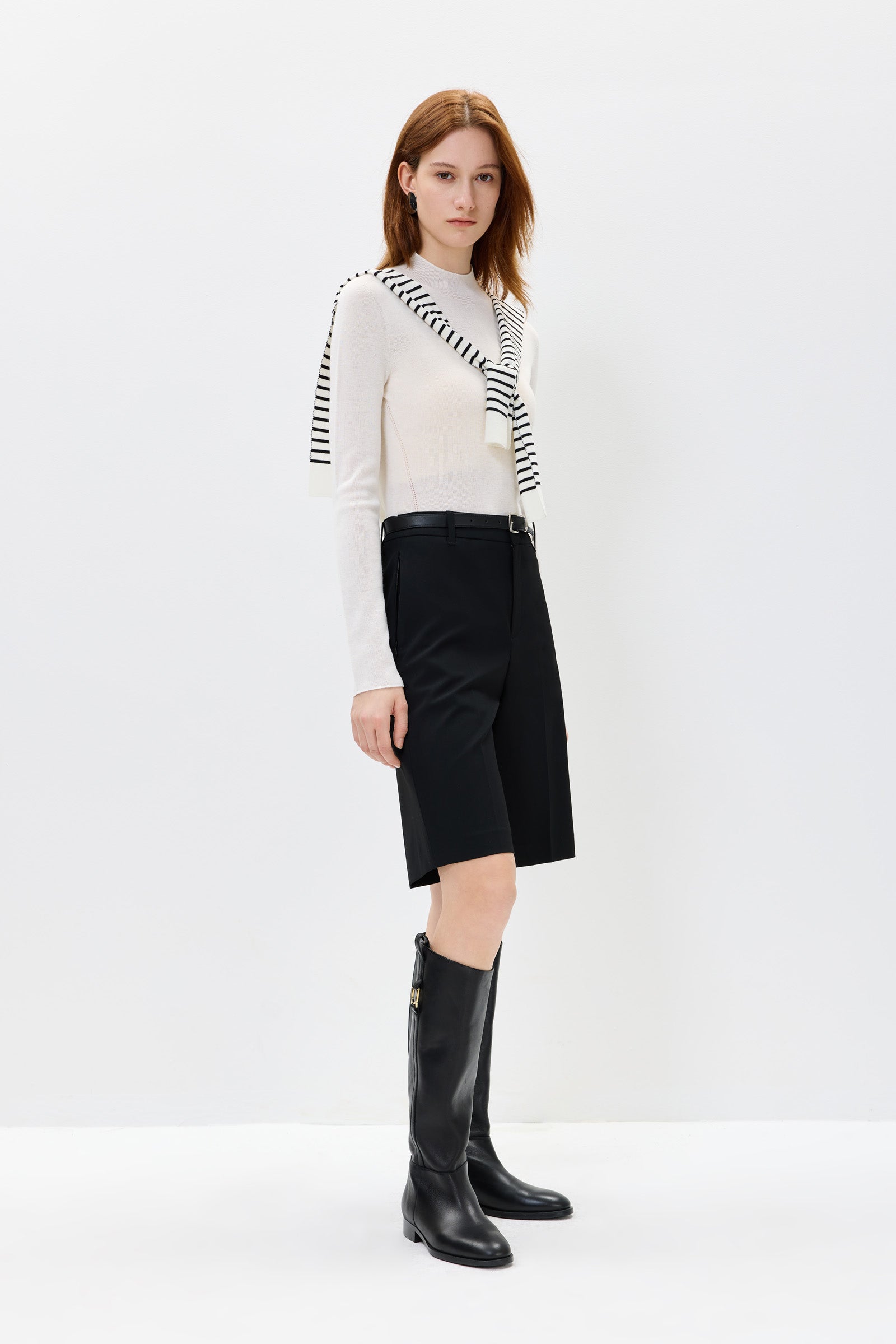 #color_Off White