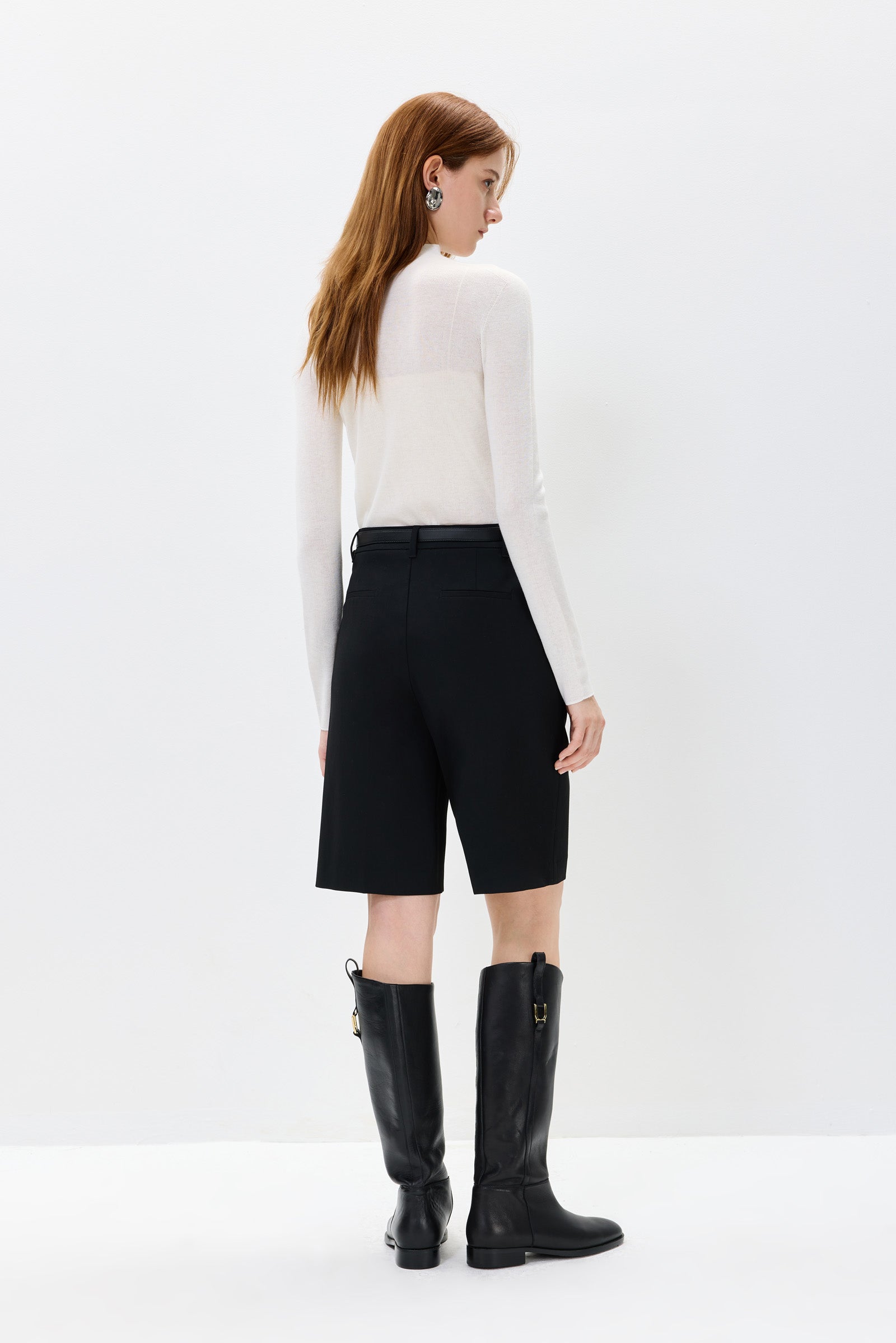 #color_Off White