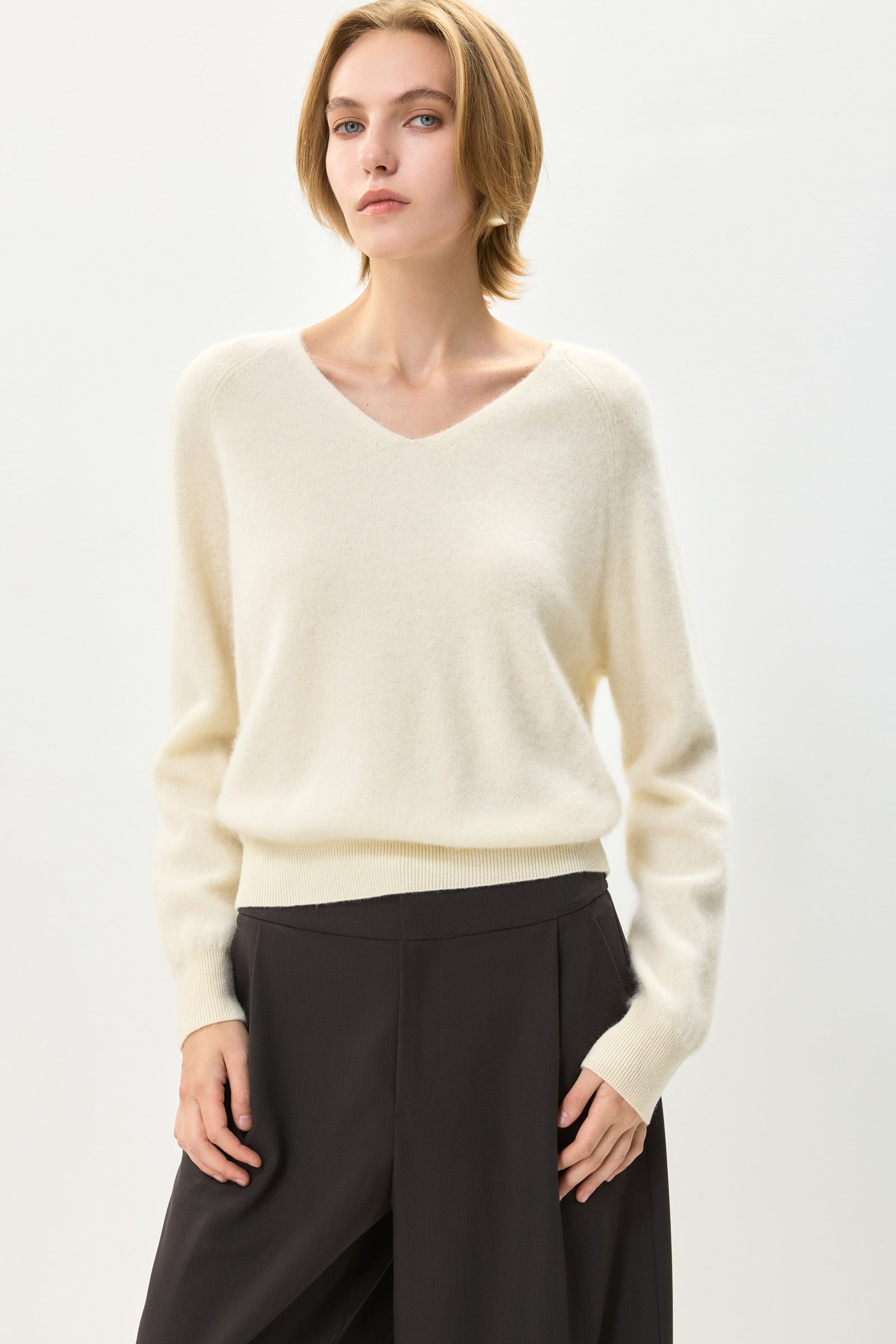 #color_Off White