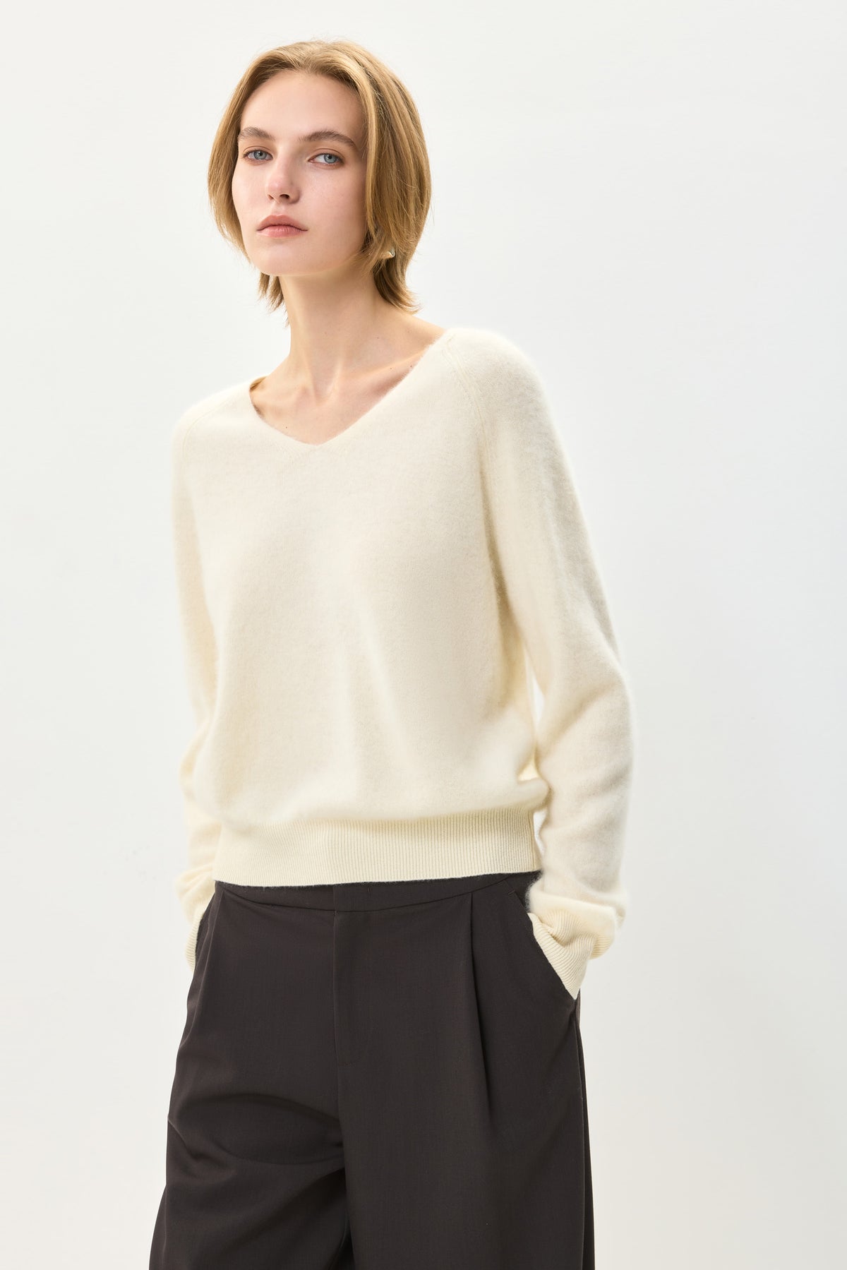 #color_Off White