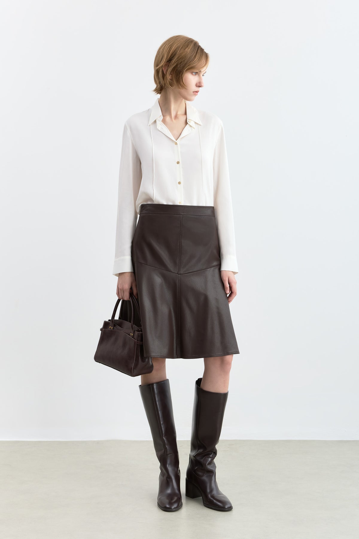 #color_Off White