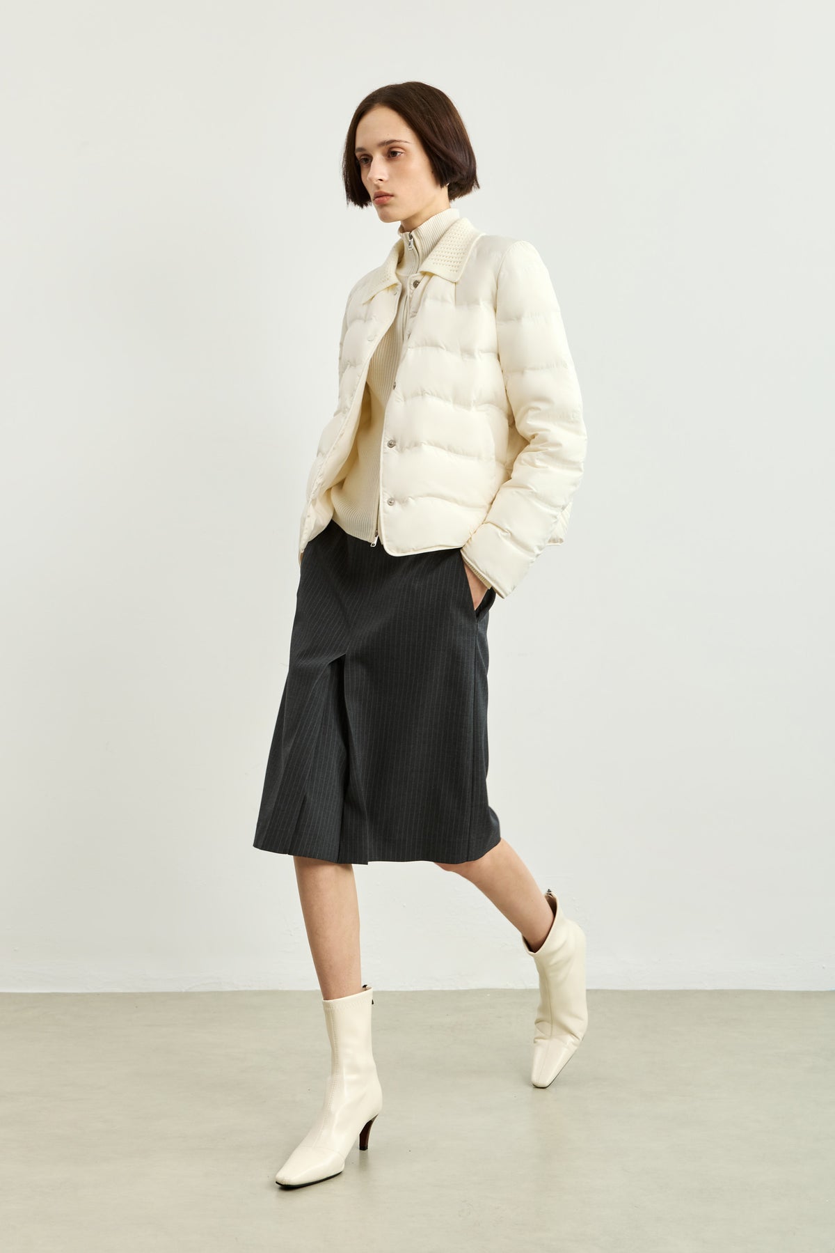 #color_Off White
