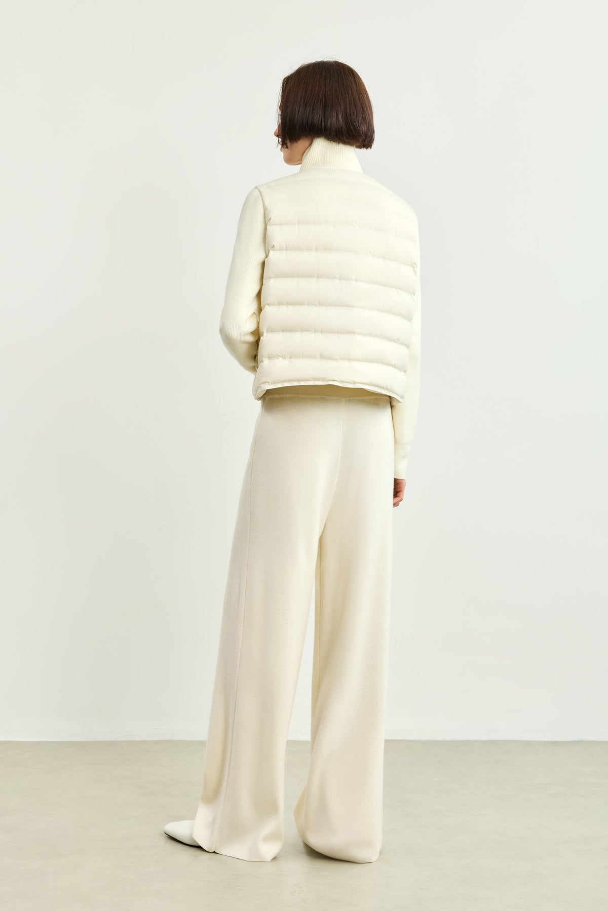 #color_Off White