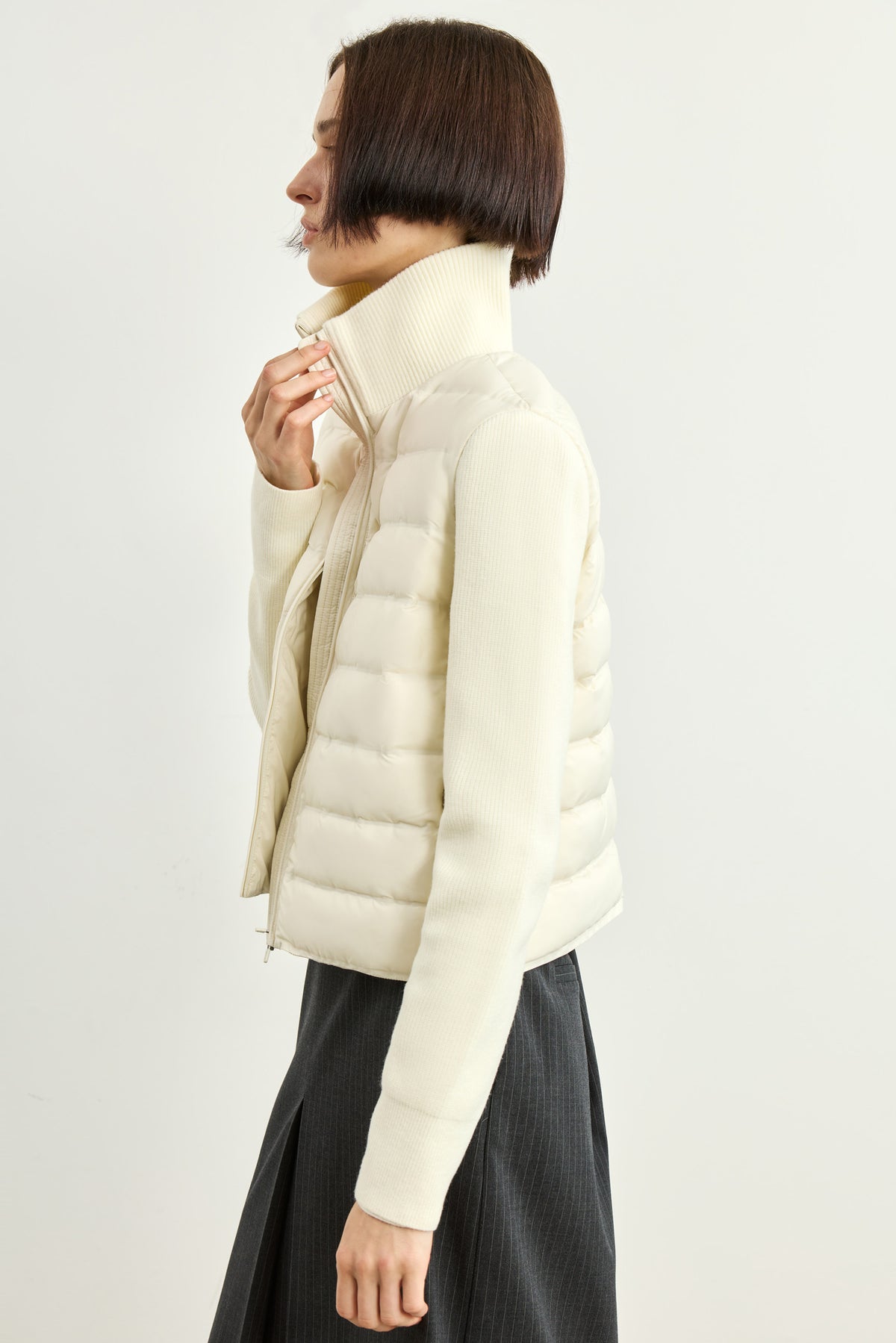 #color_Off White