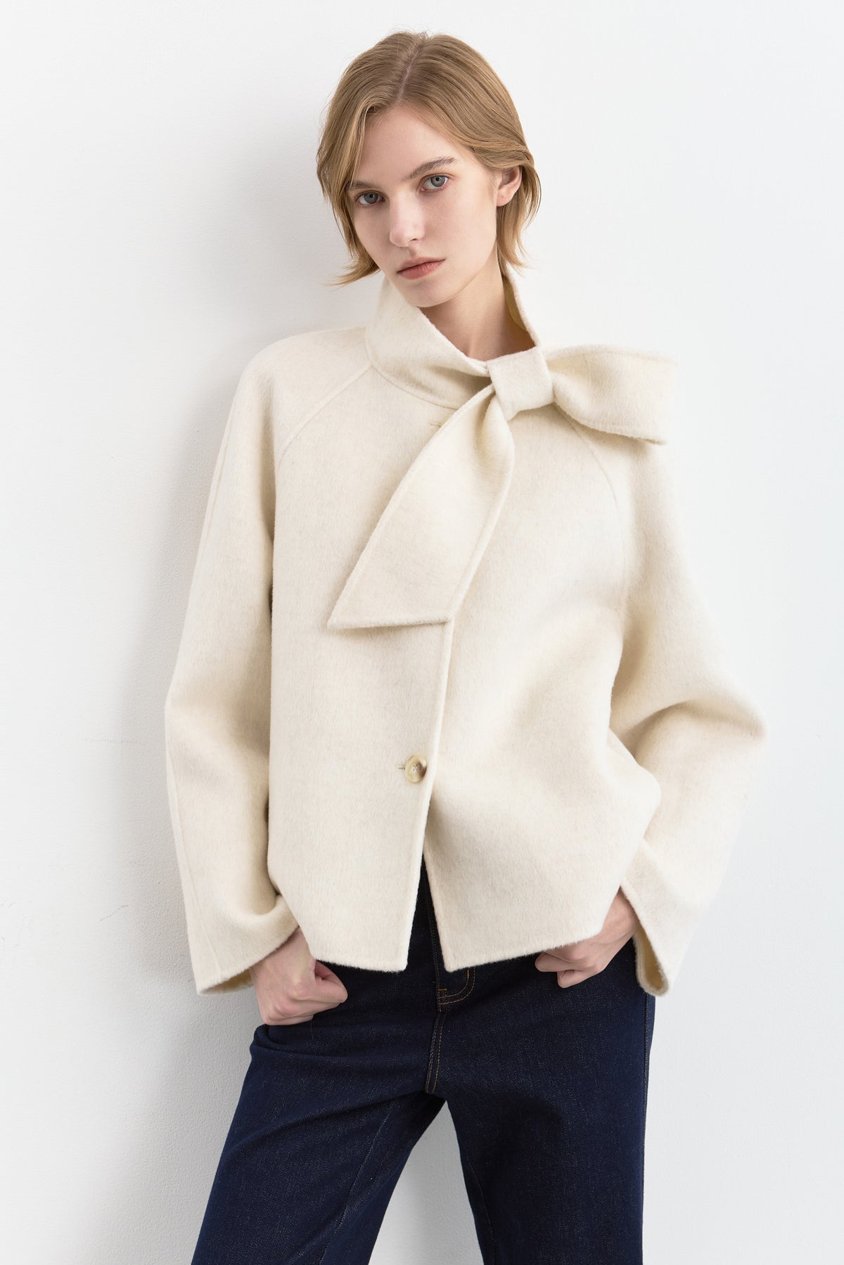 #color_Off White