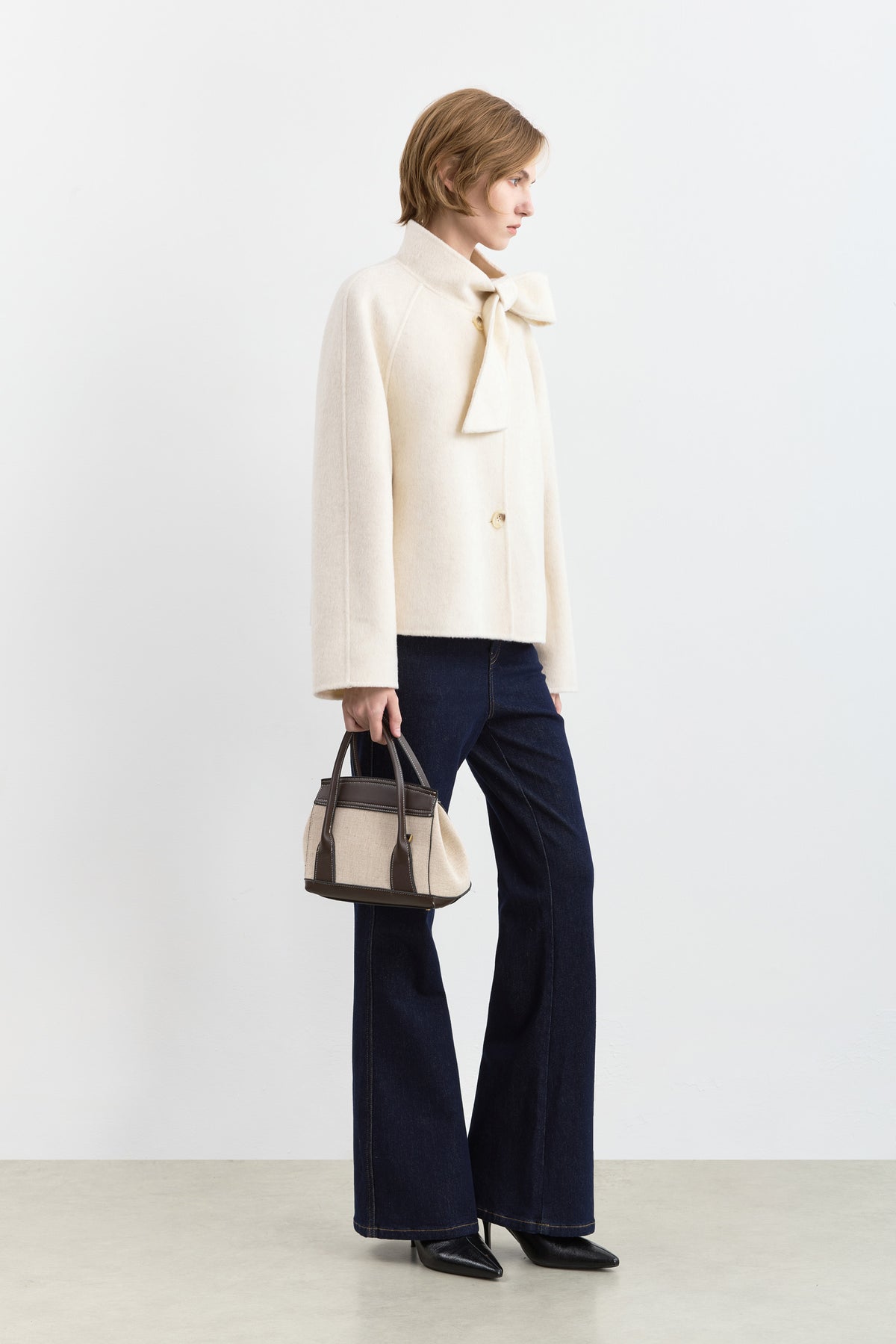 #color_Off White