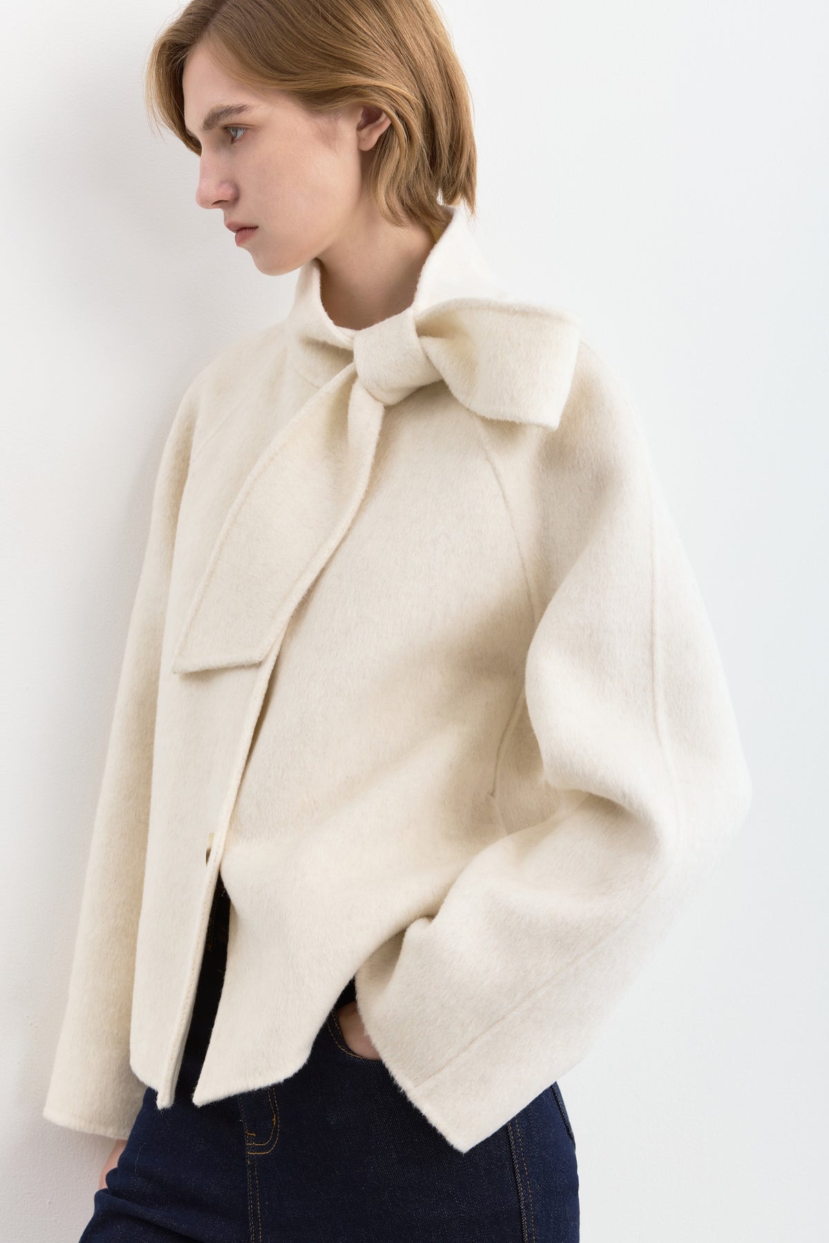 #color_Off White