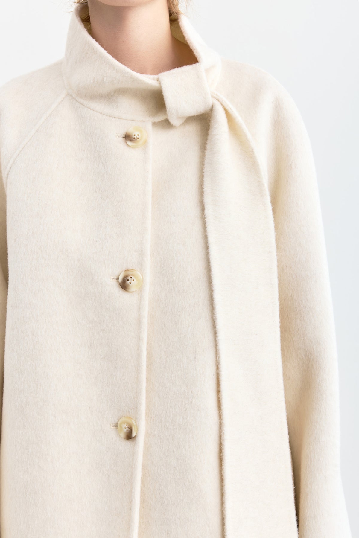 #color_Off White