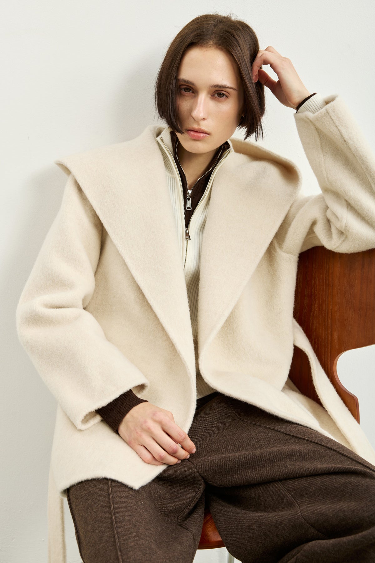 #color_Off White