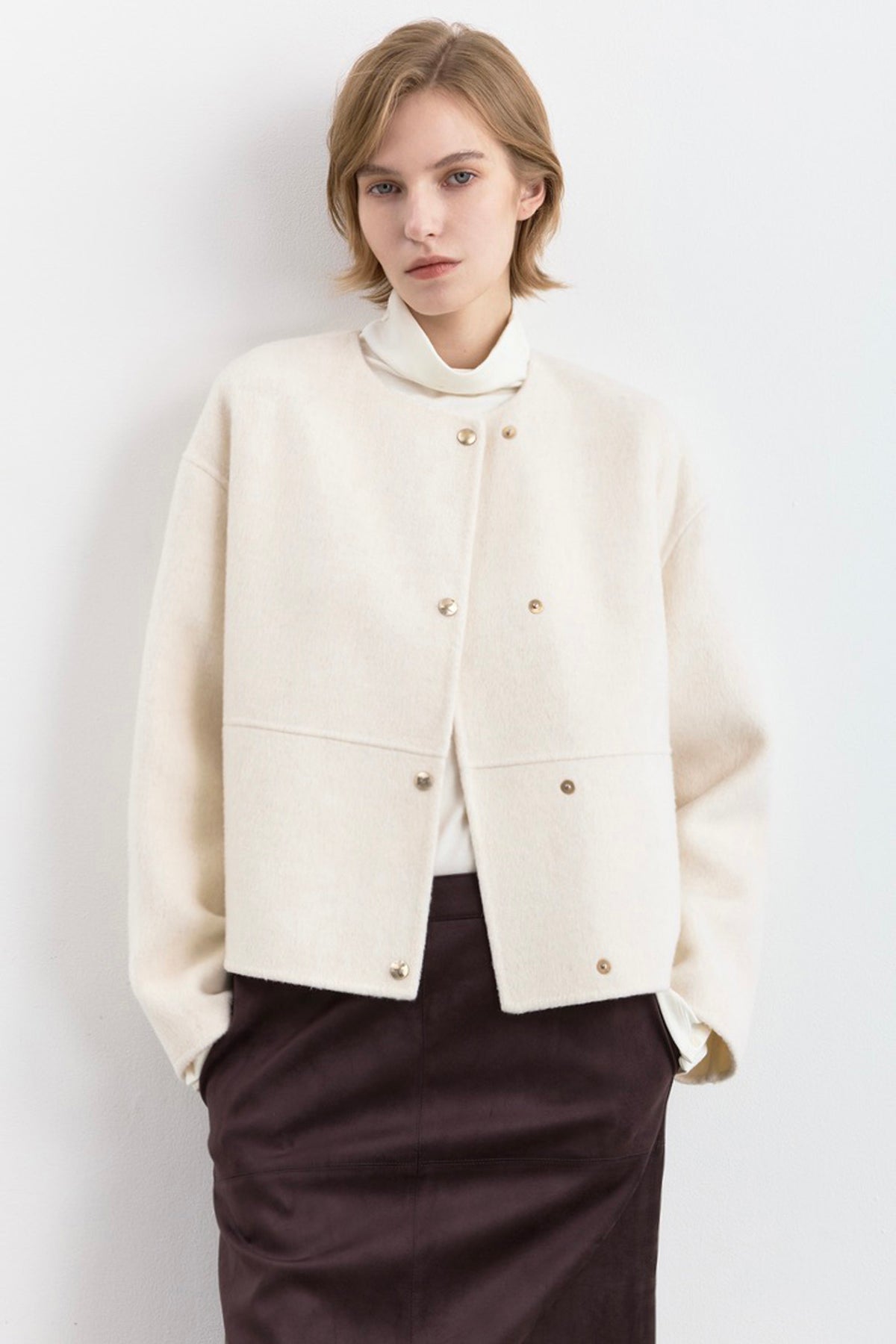 #color_Off White