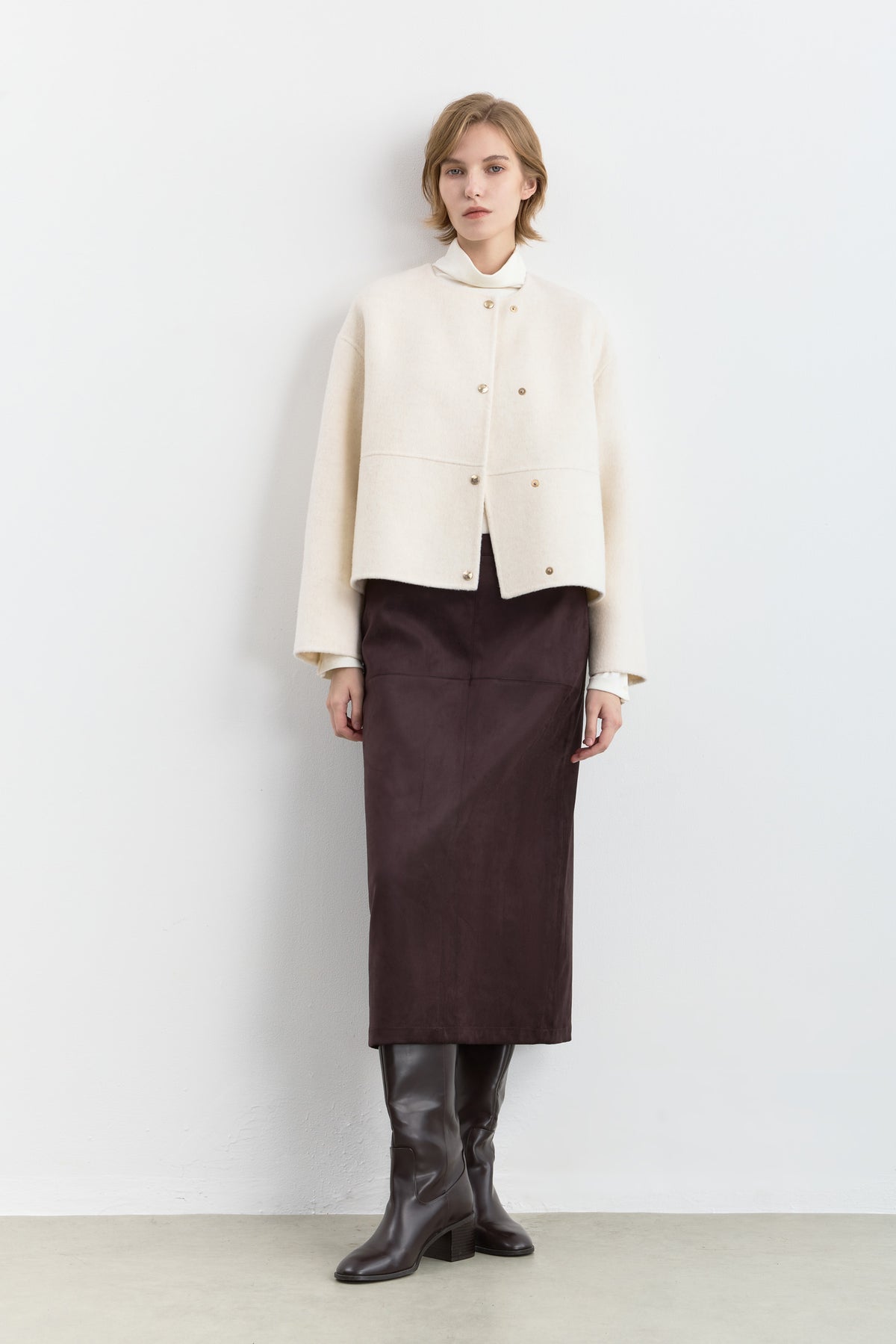 #color_Off White