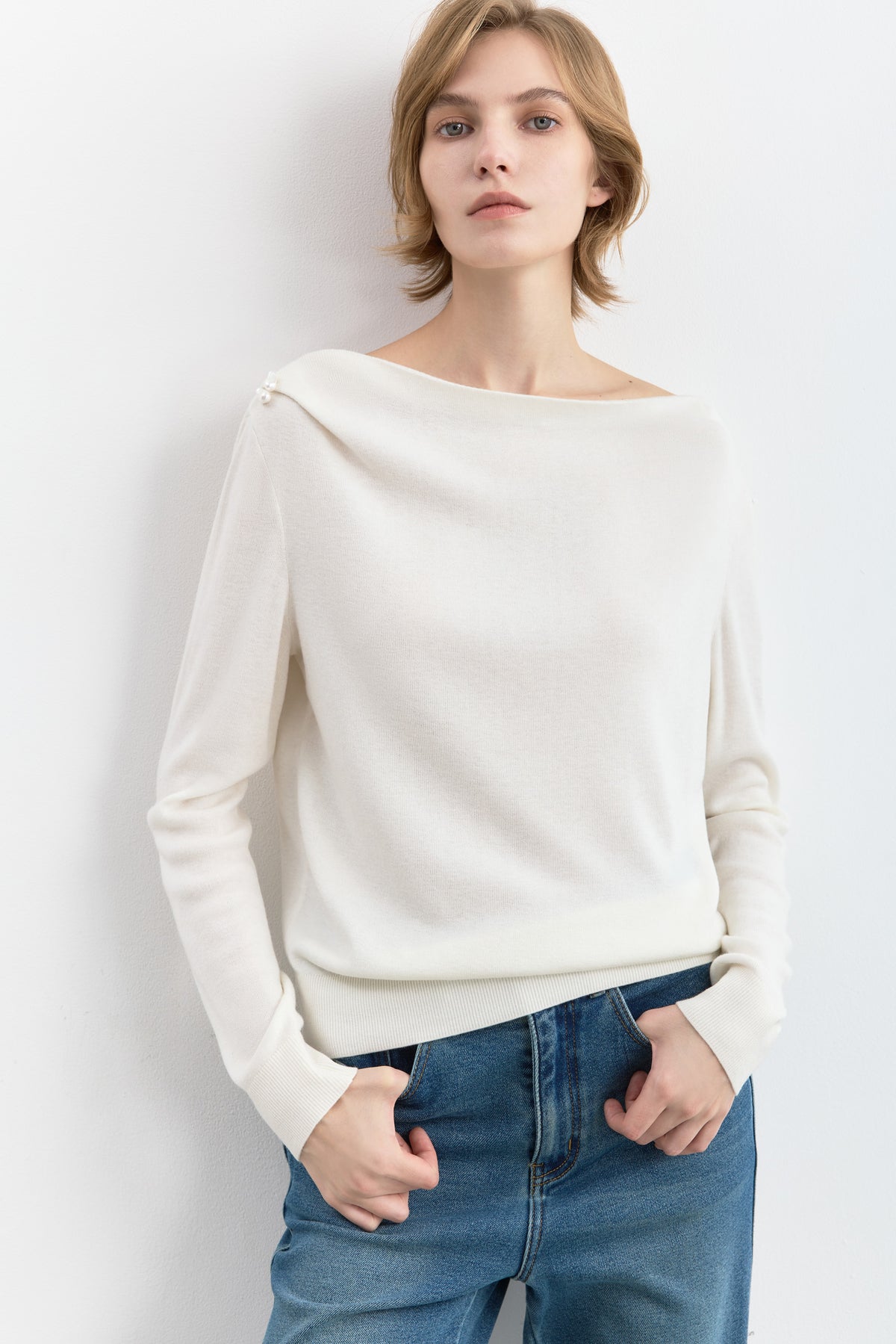 #color_Off White