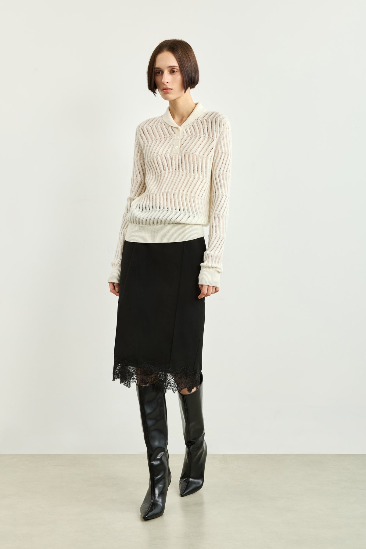 #color_Off White