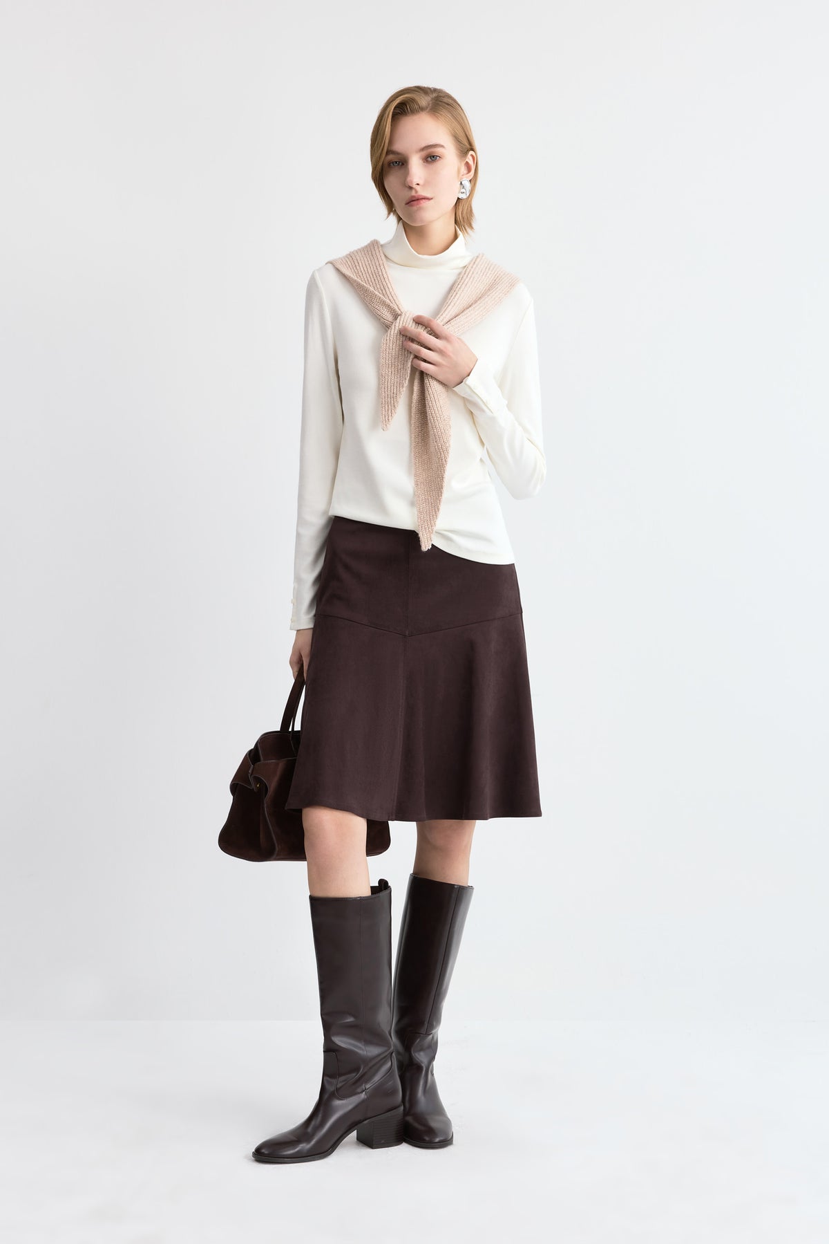 #color_Off White
