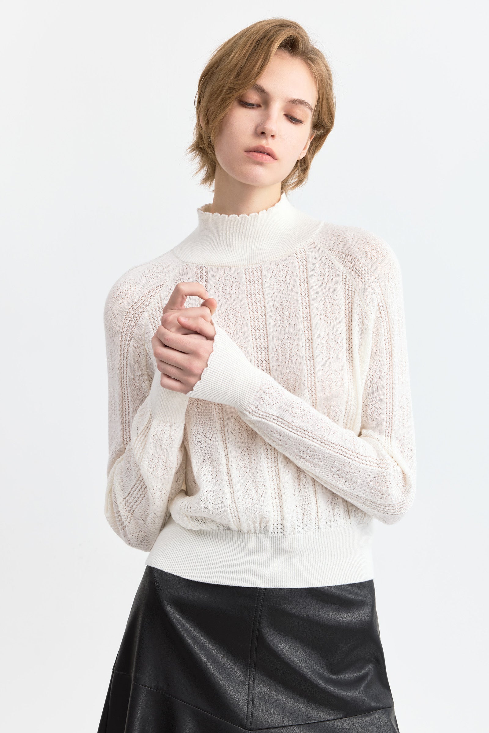 #color_Off White