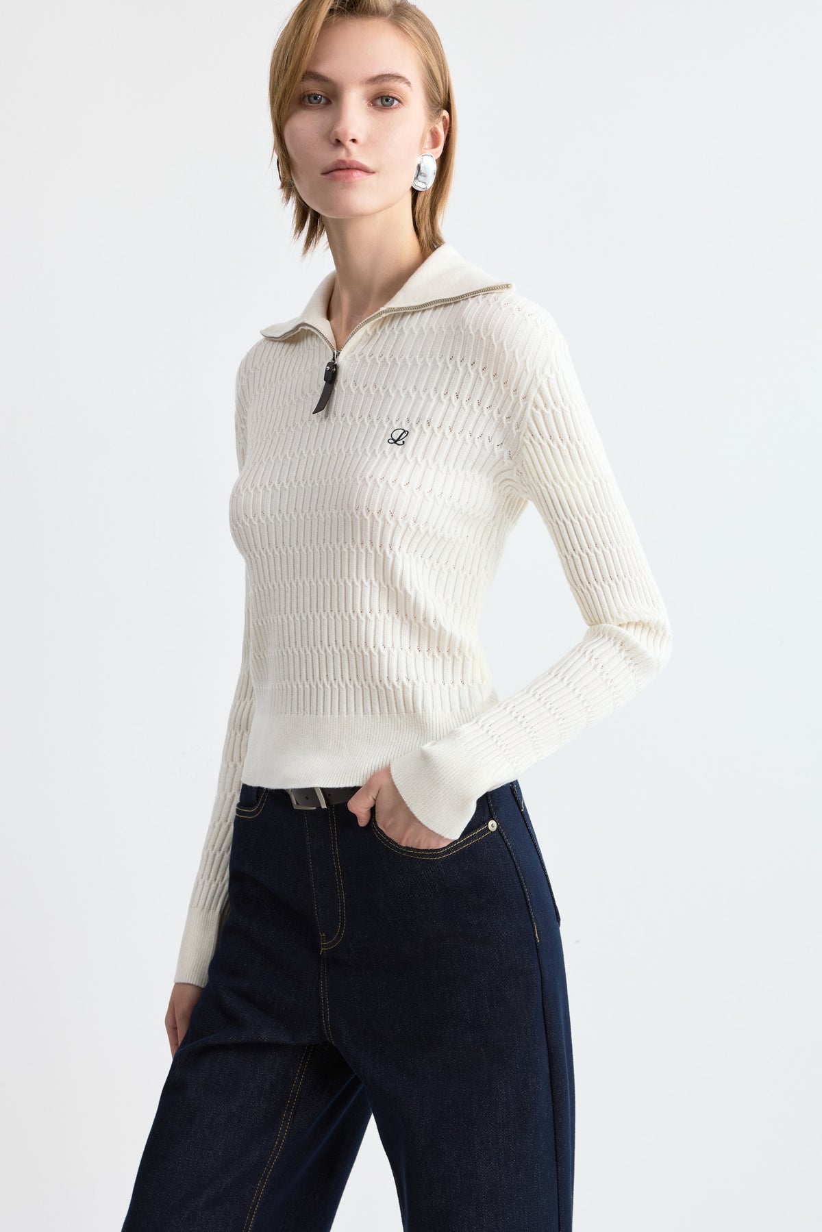 #color_Off White