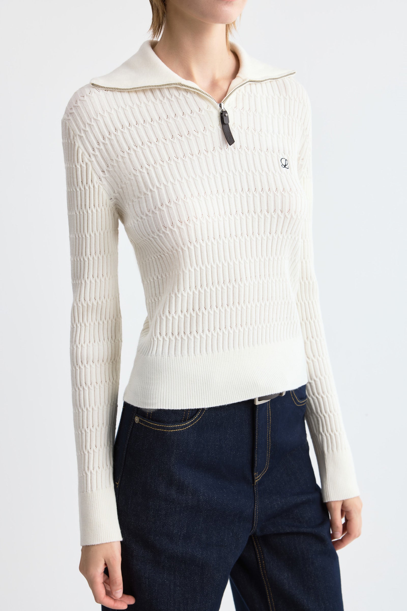 #color_Off White