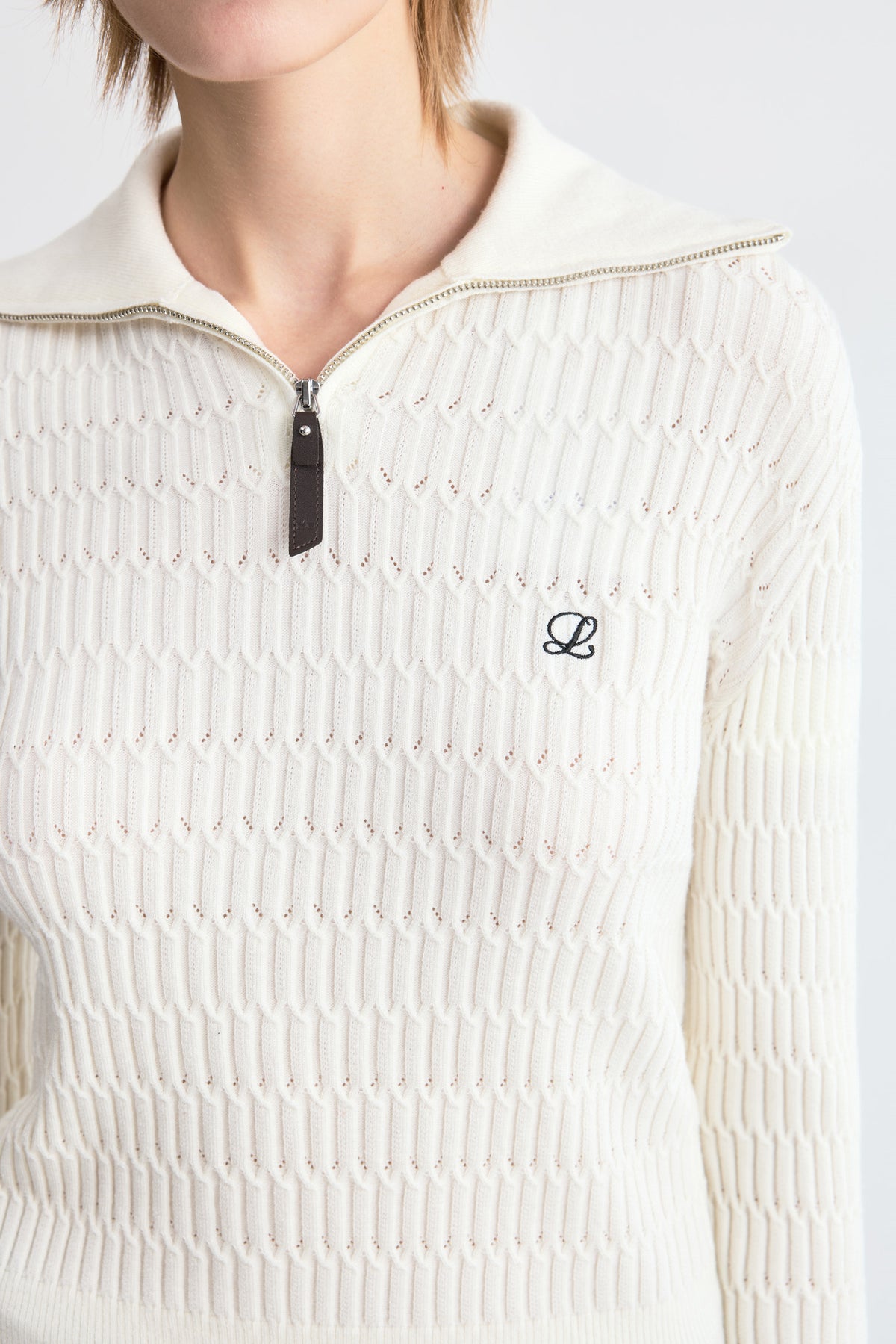 #color_Off White