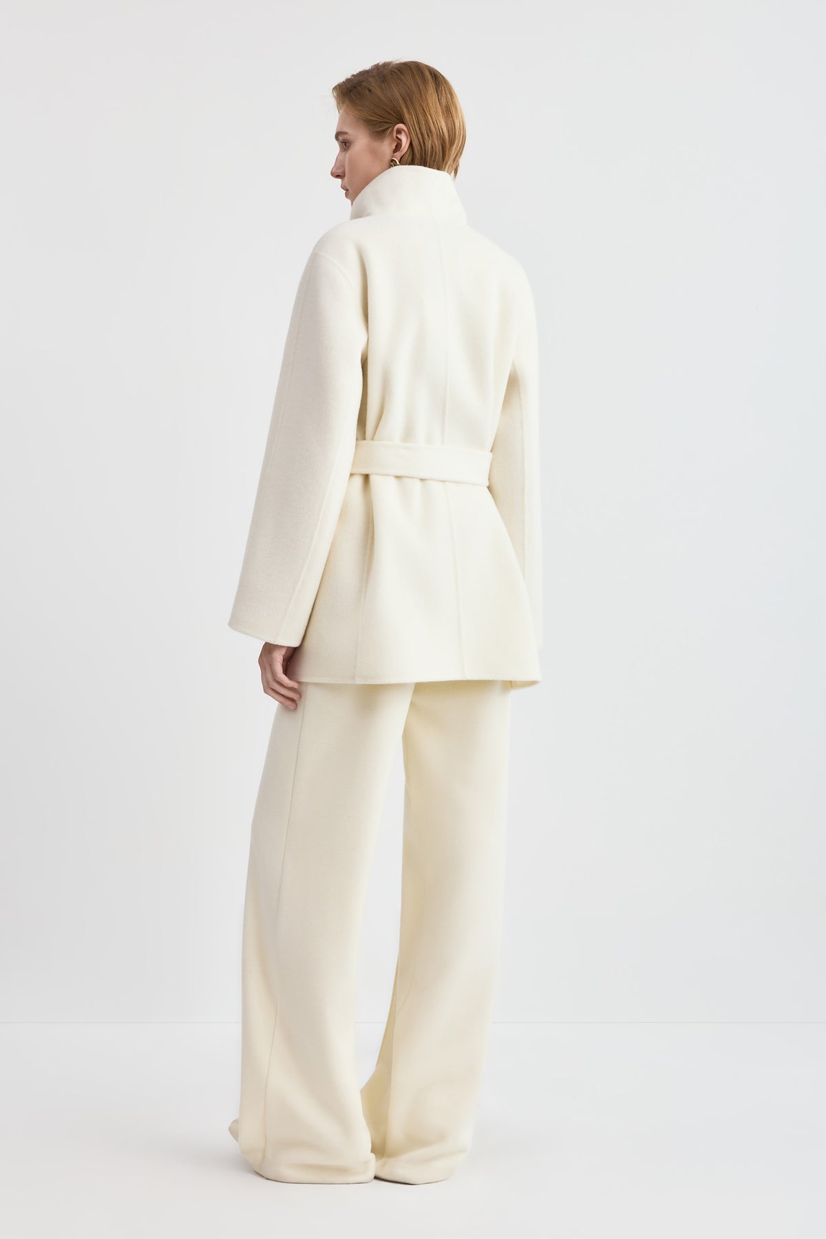 #color_Off White