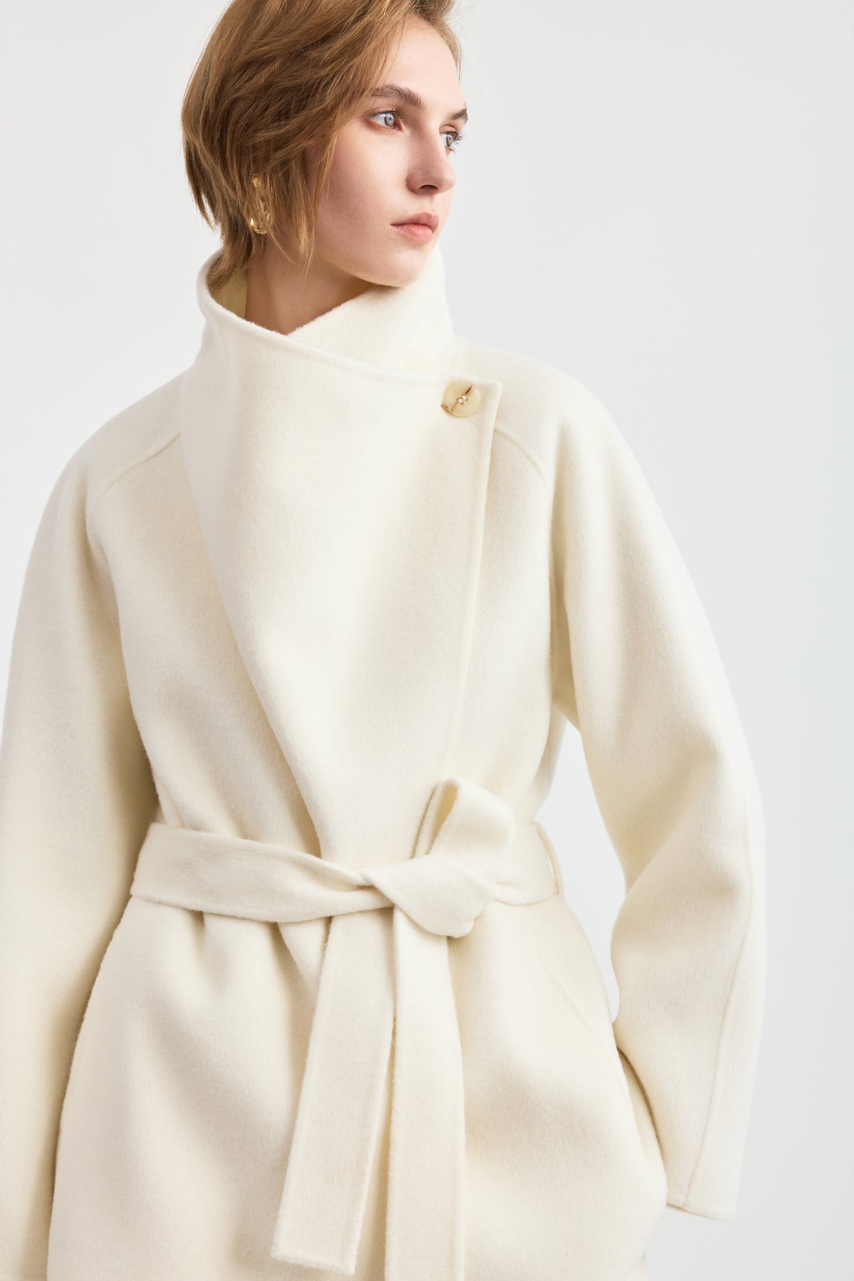 #color_Off White