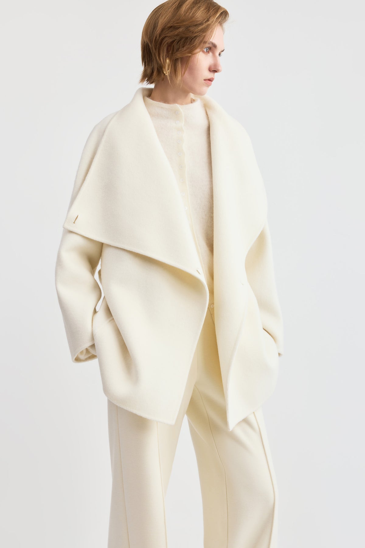 #color_Off White