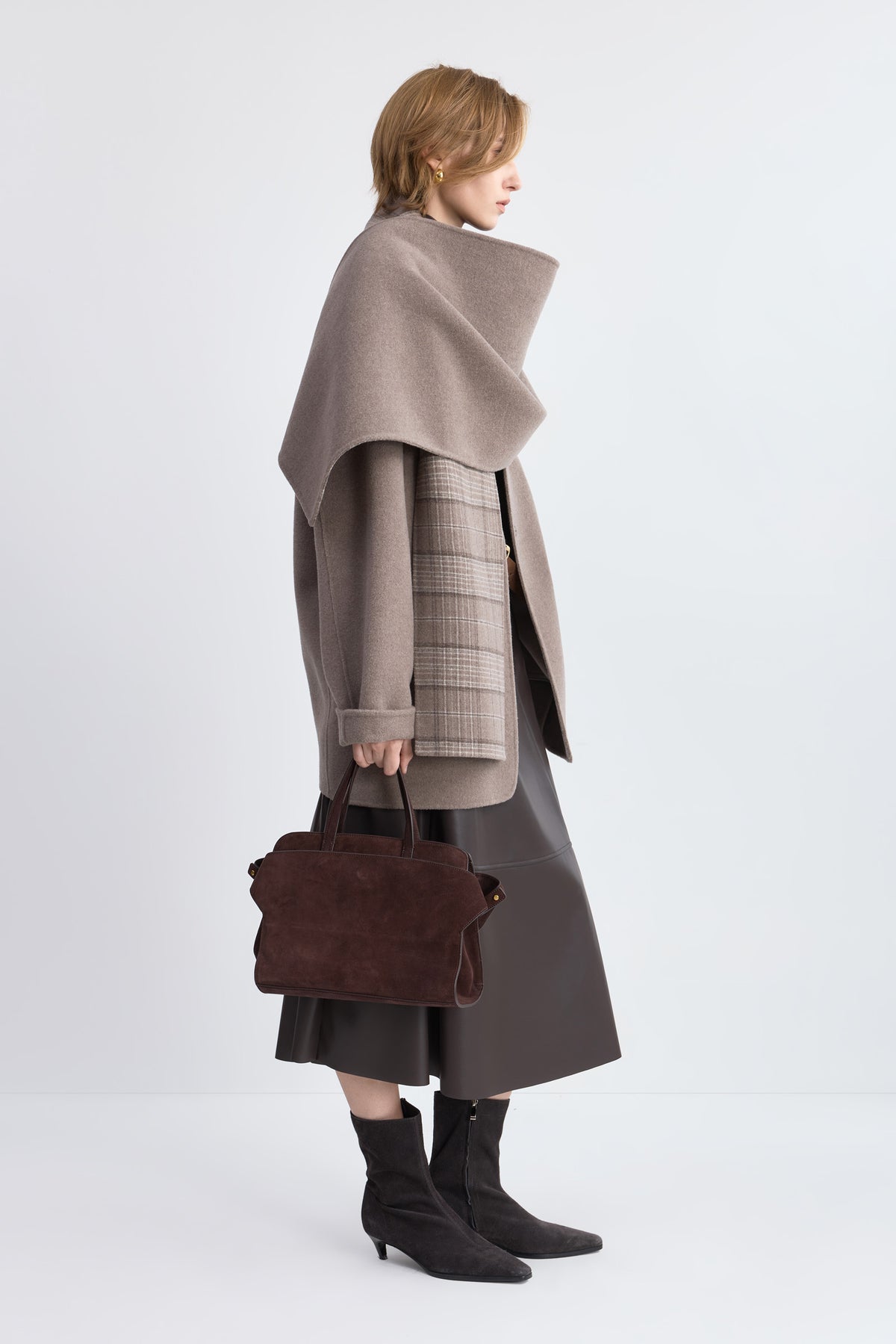 #color_Light Brown