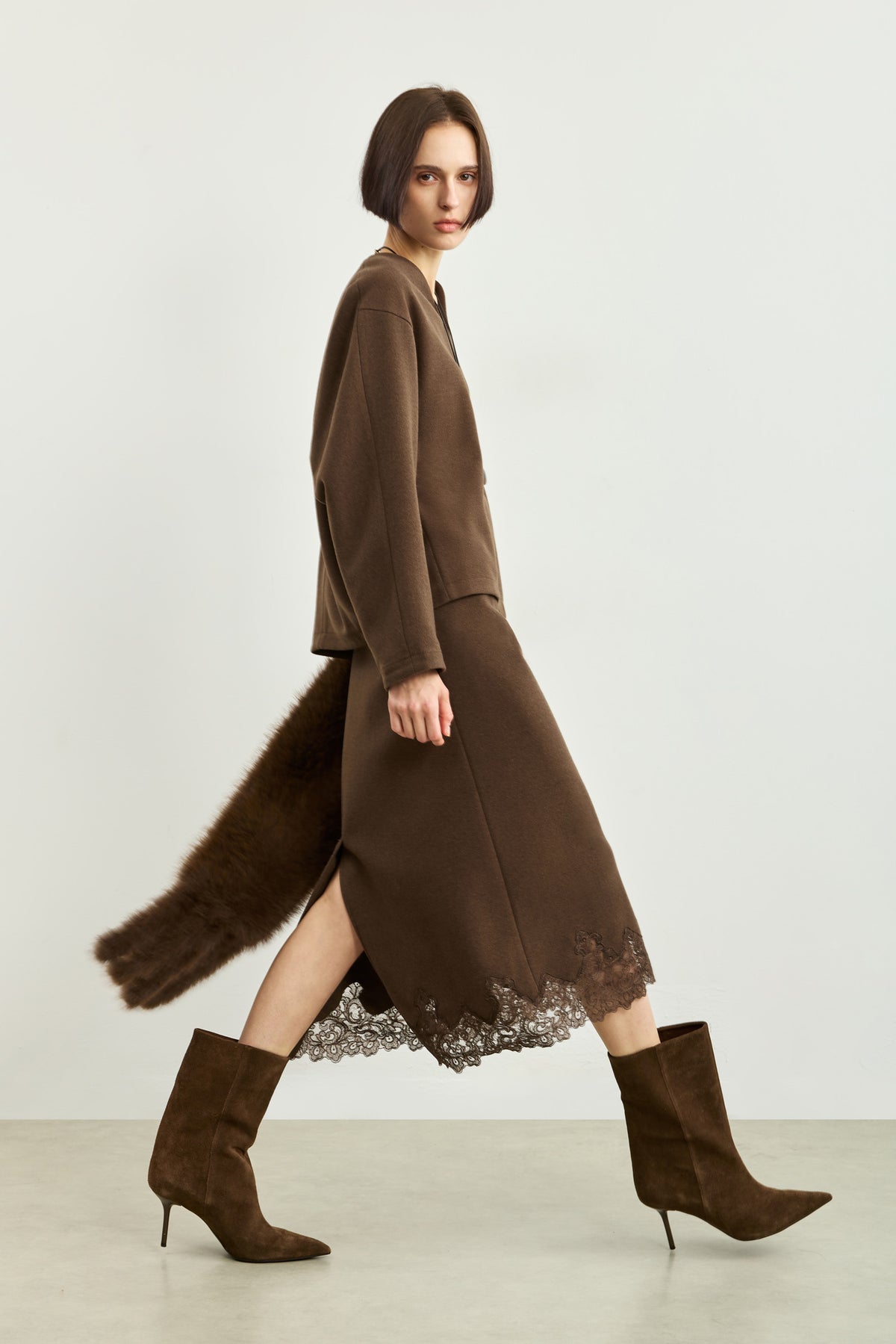 #color_Brown