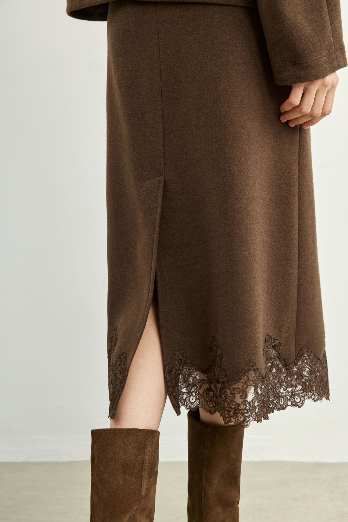 #color_Brown