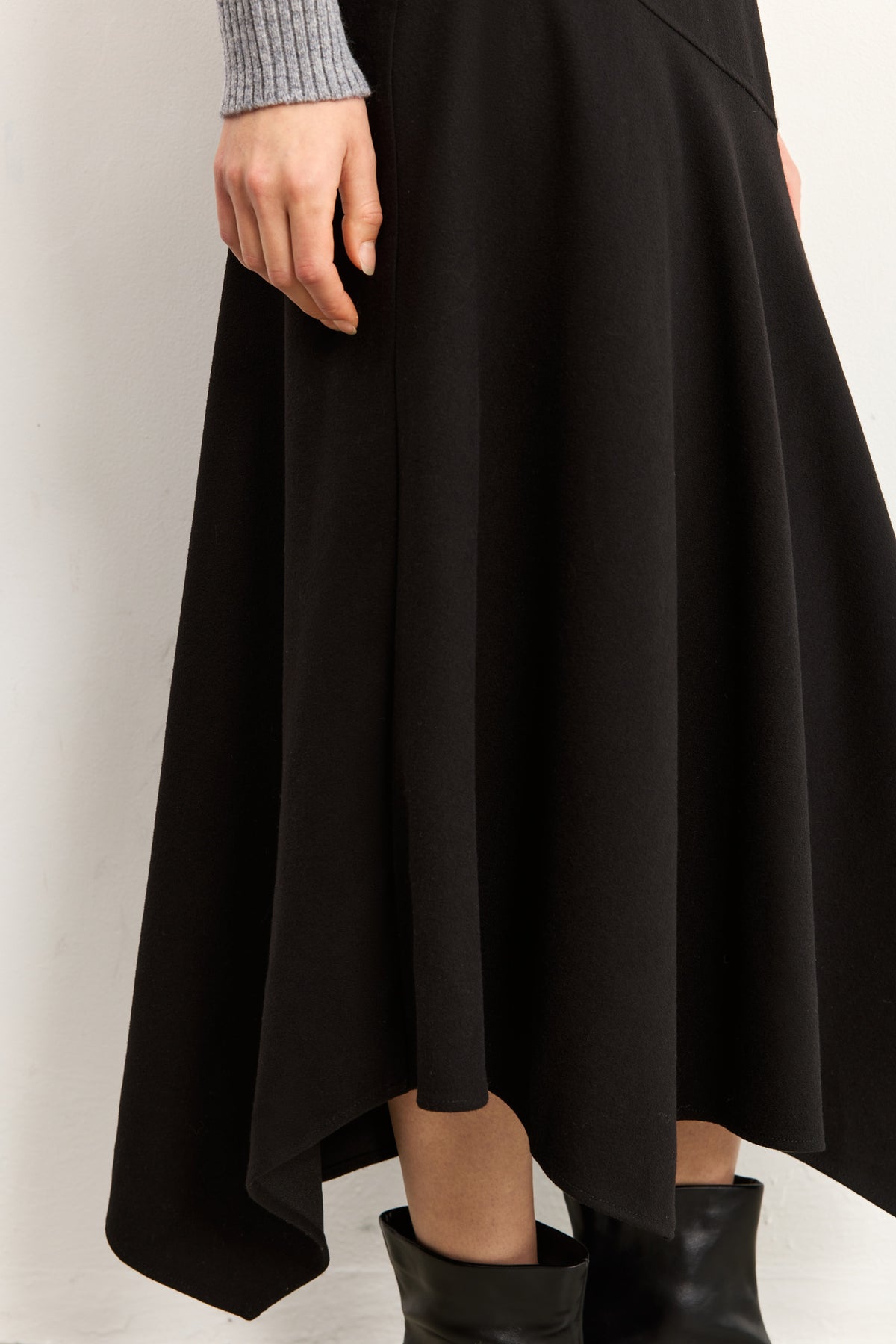 #color_Black