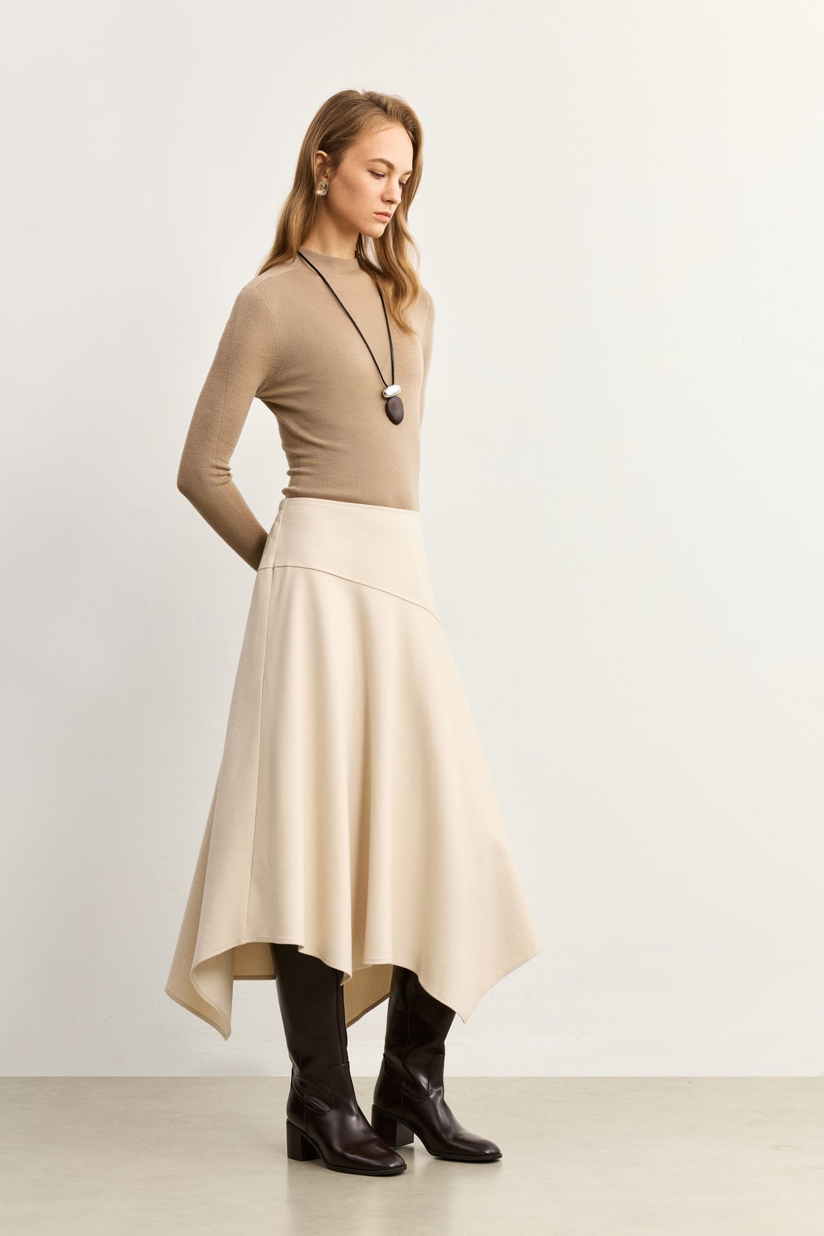 #color_Beige