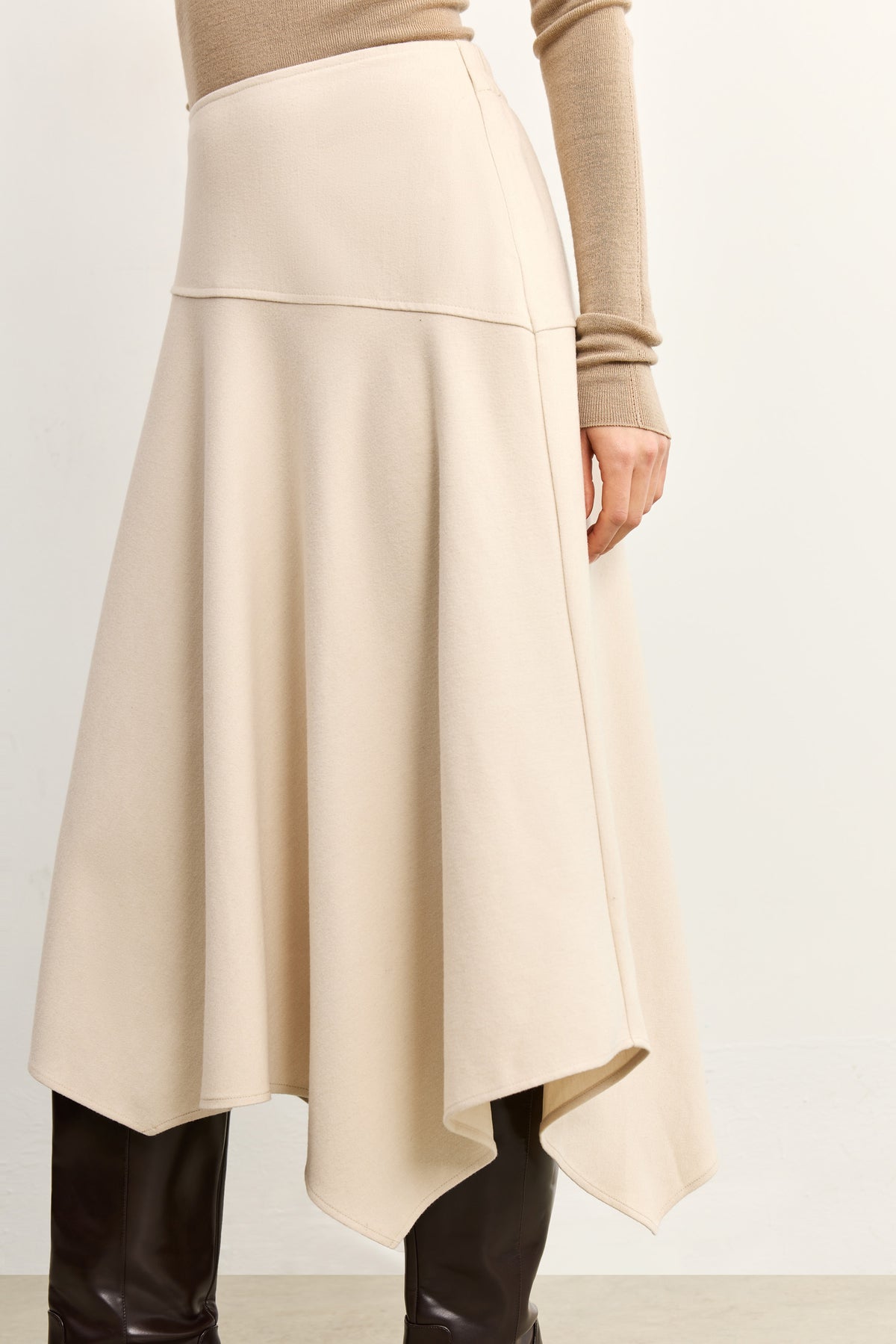 #color_Beige