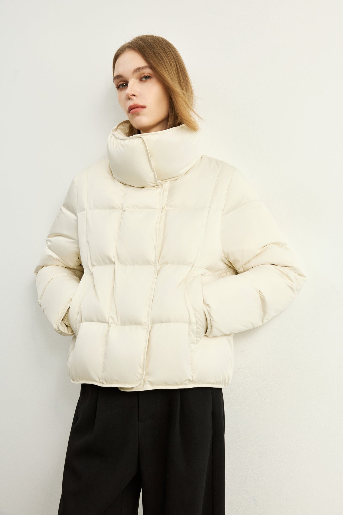 #color_Off White