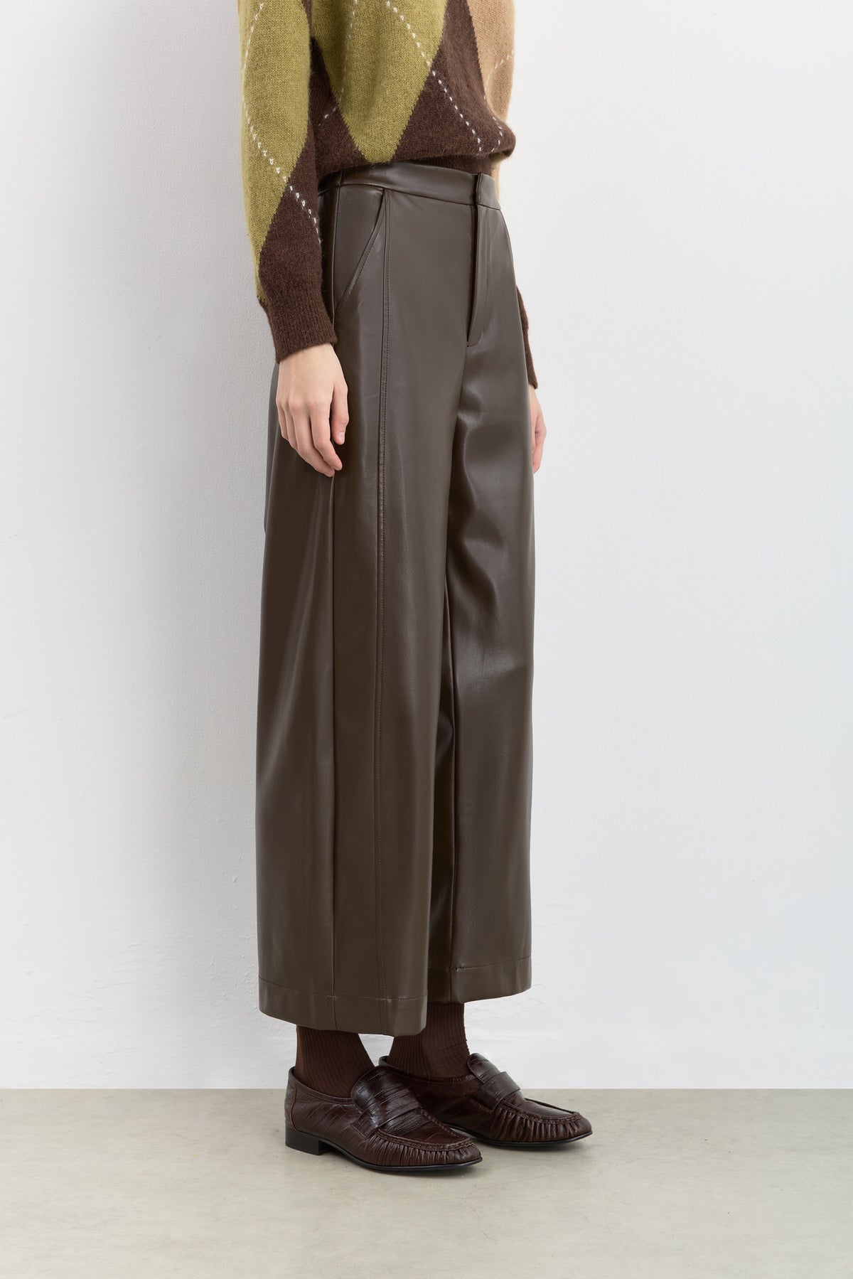#color_Brown