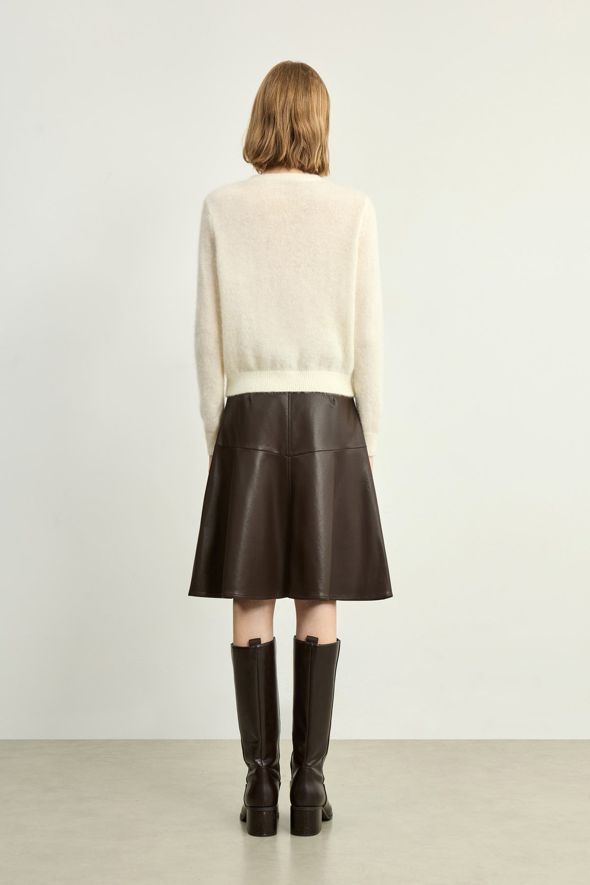 #color_Off White
