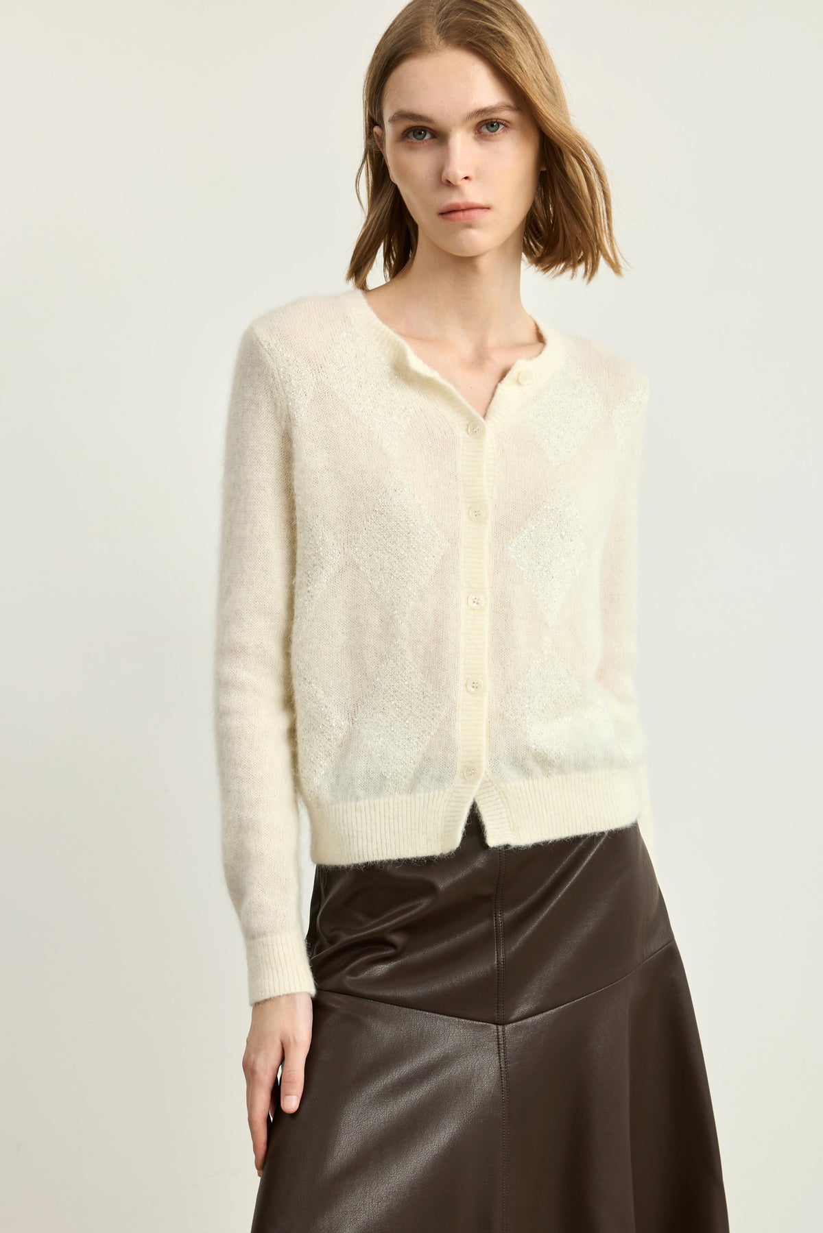 #color_Off White