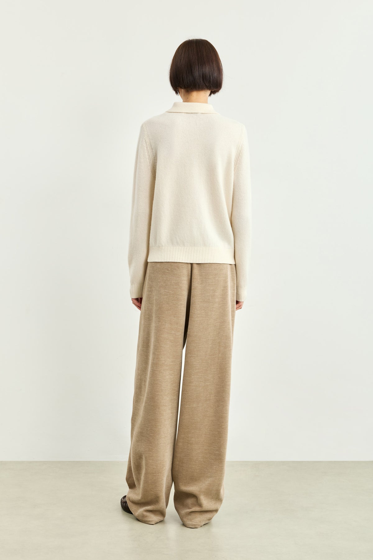 #color_Off White