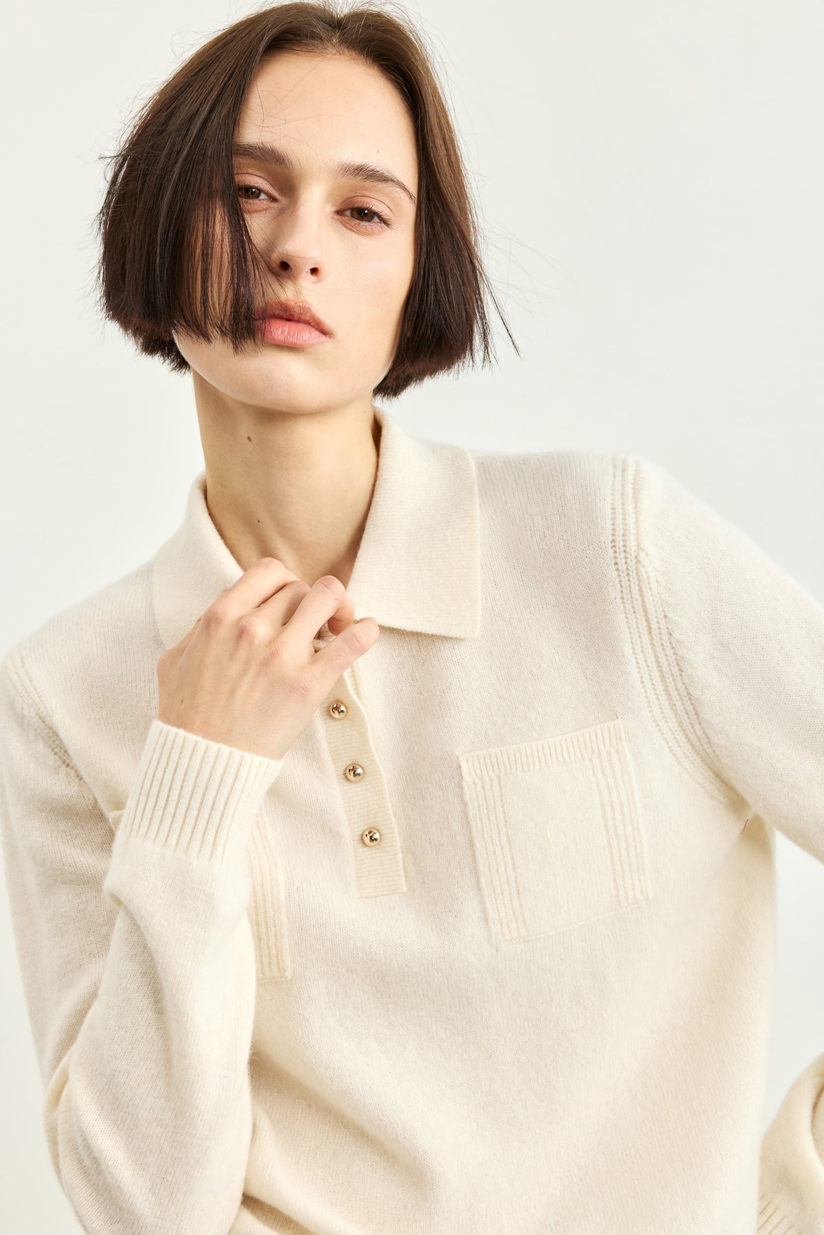 #color_Off White